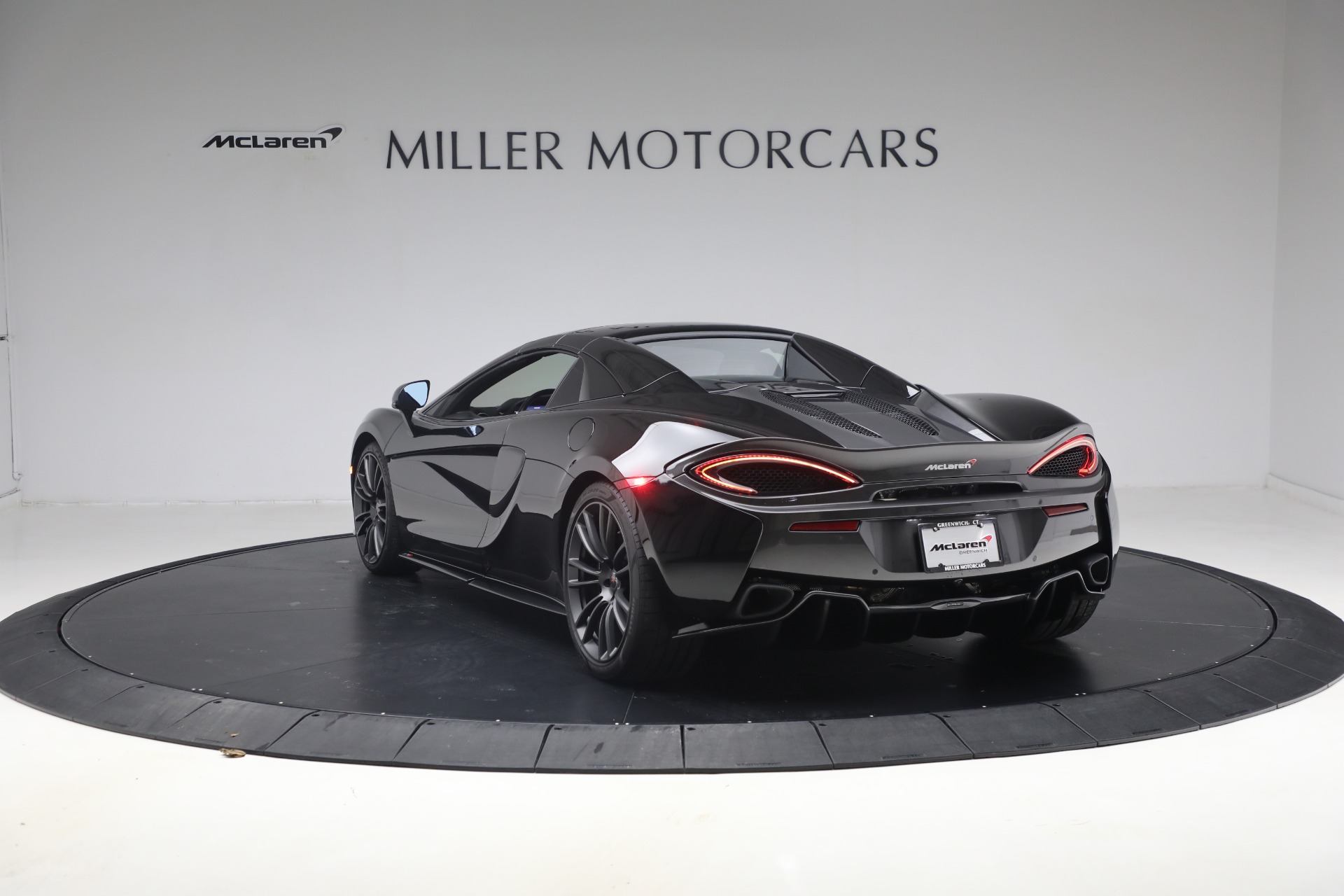 Used-2018-McLaren-570S-Spider