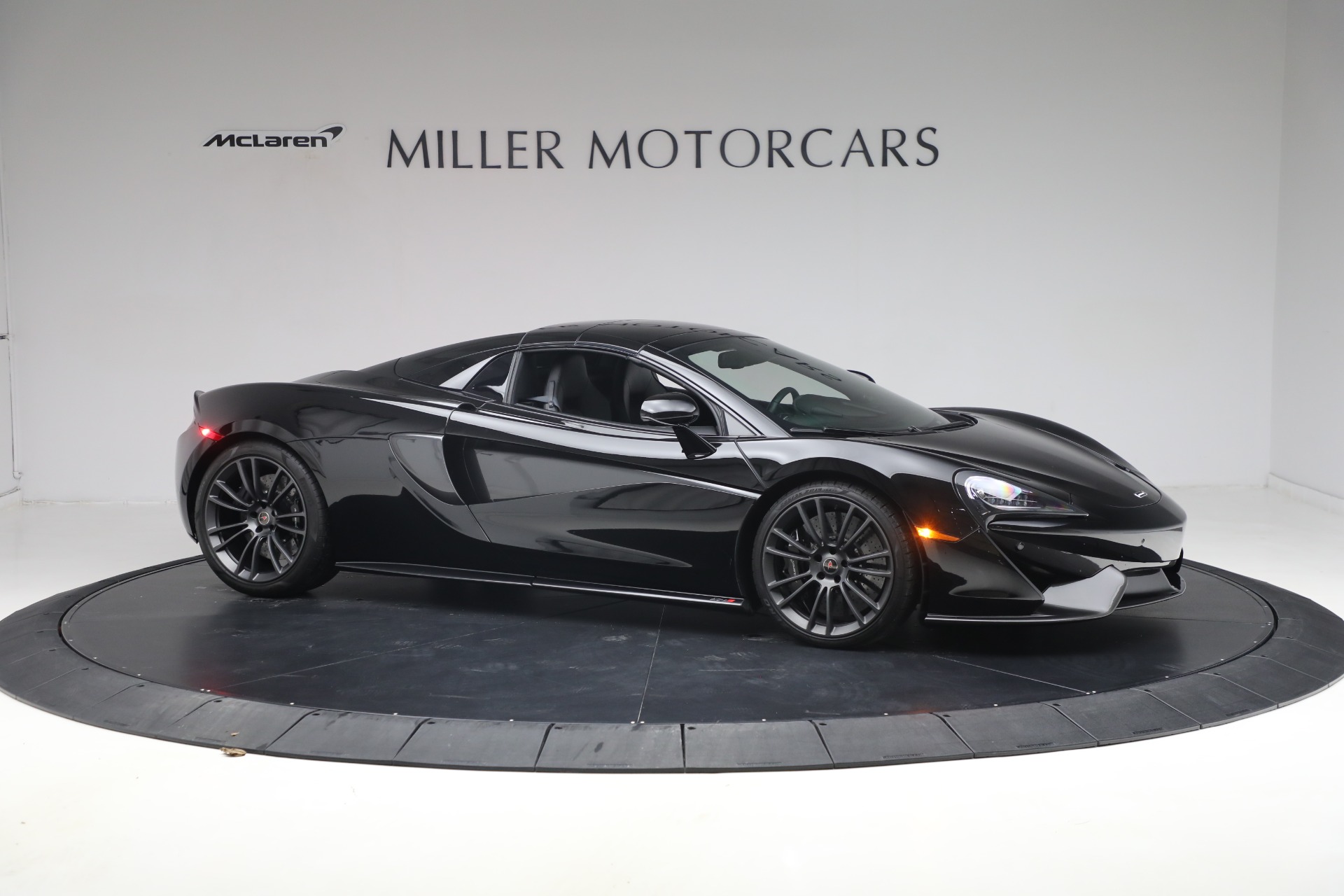 Used-2018-McLaren-570S-Spider