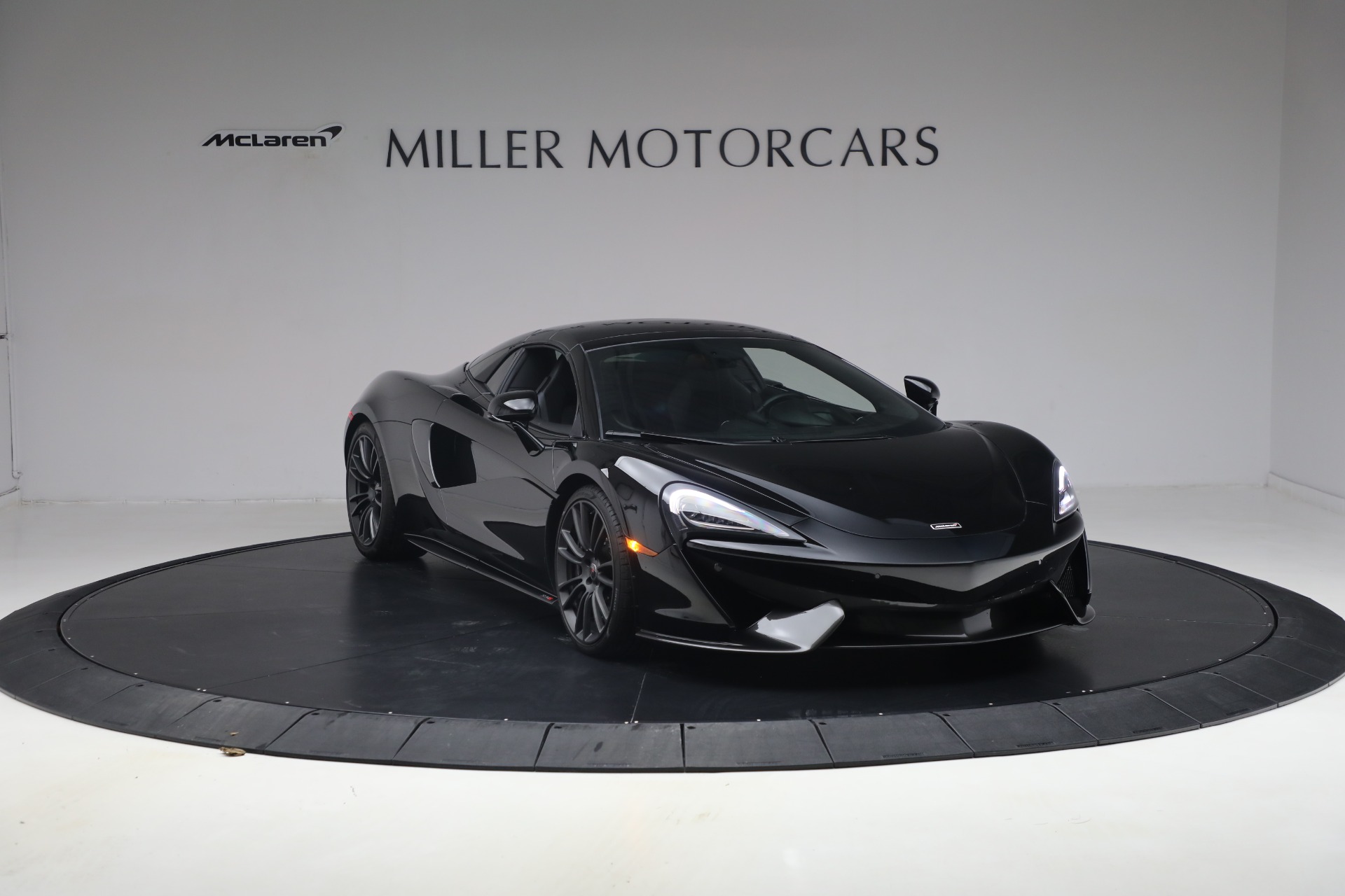 Used-2018-McLaren-570S-Spider