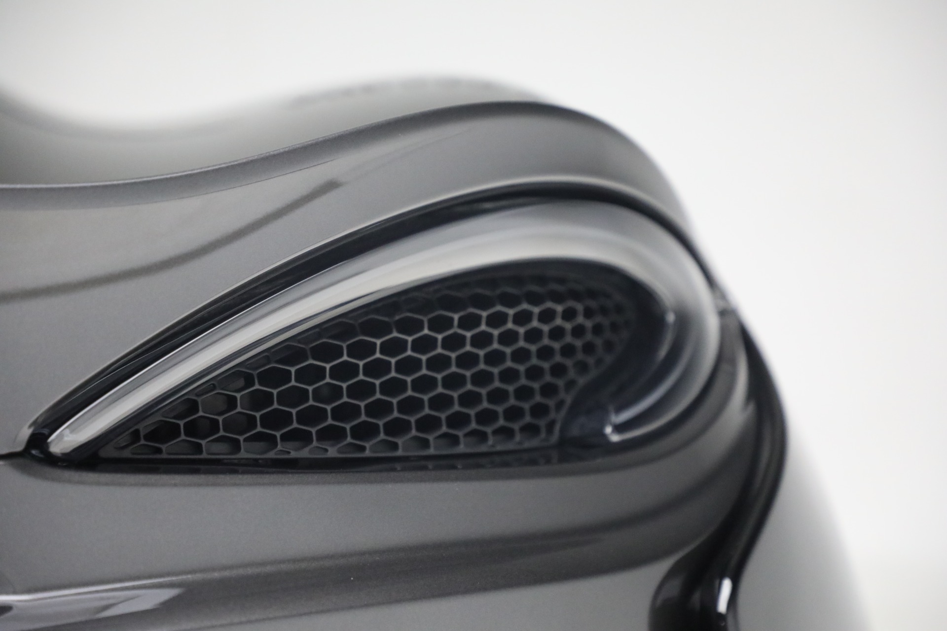 Used-2018-McLaren-570S-Spider