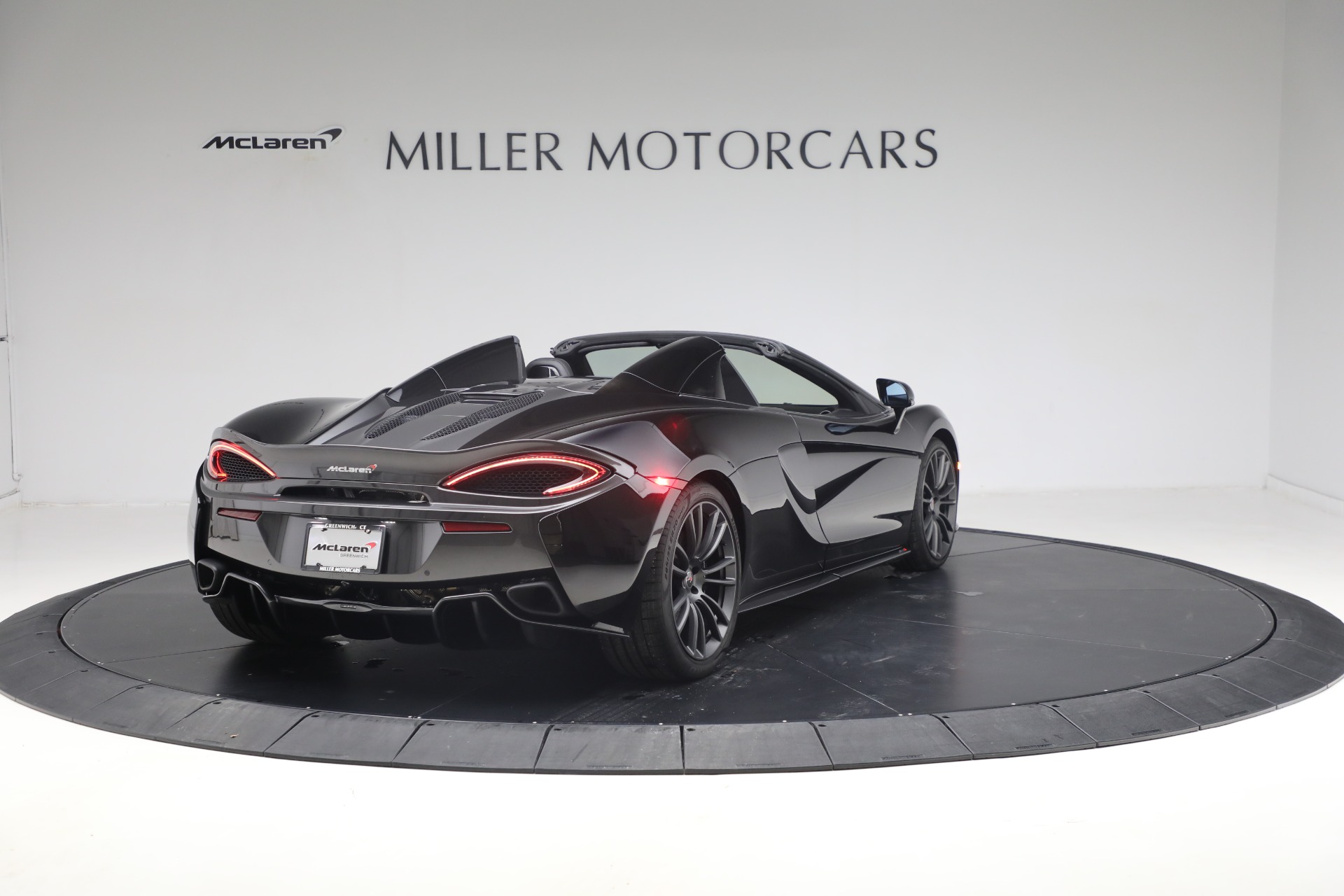 Used-2018-McLaren-570S-Spider