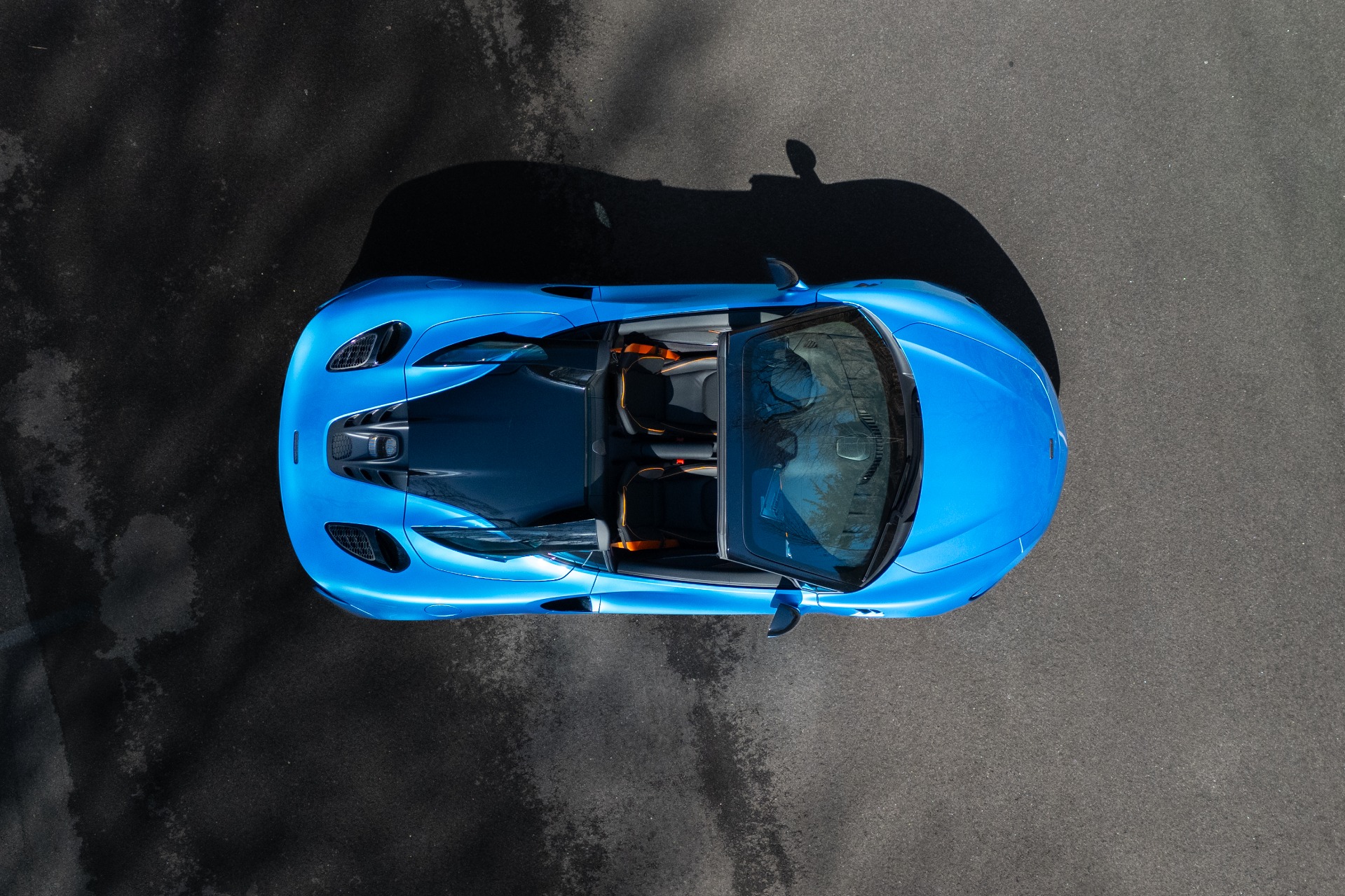 New-2025-McLaren-Artura-Spider-TechLux