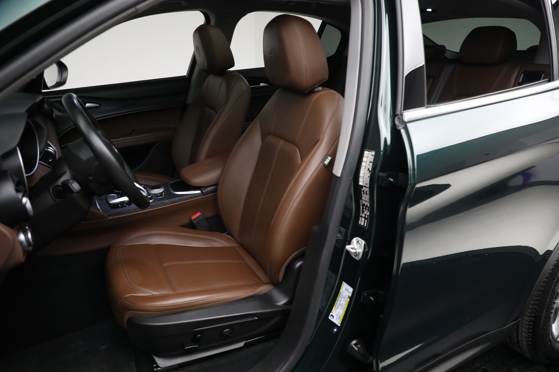 Used-2021-Alfa-Romeo-Stelvio-Sprint