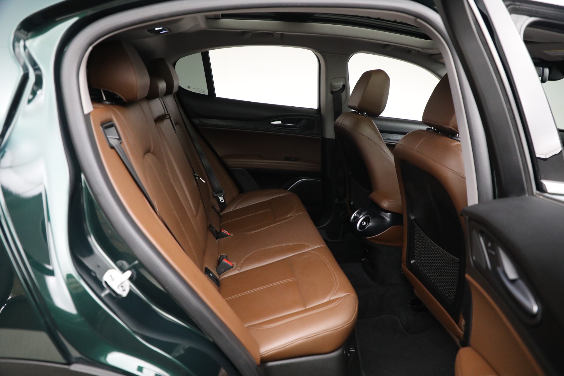 Used-2021-Alfa-Romeo-Stelvio-Sprint