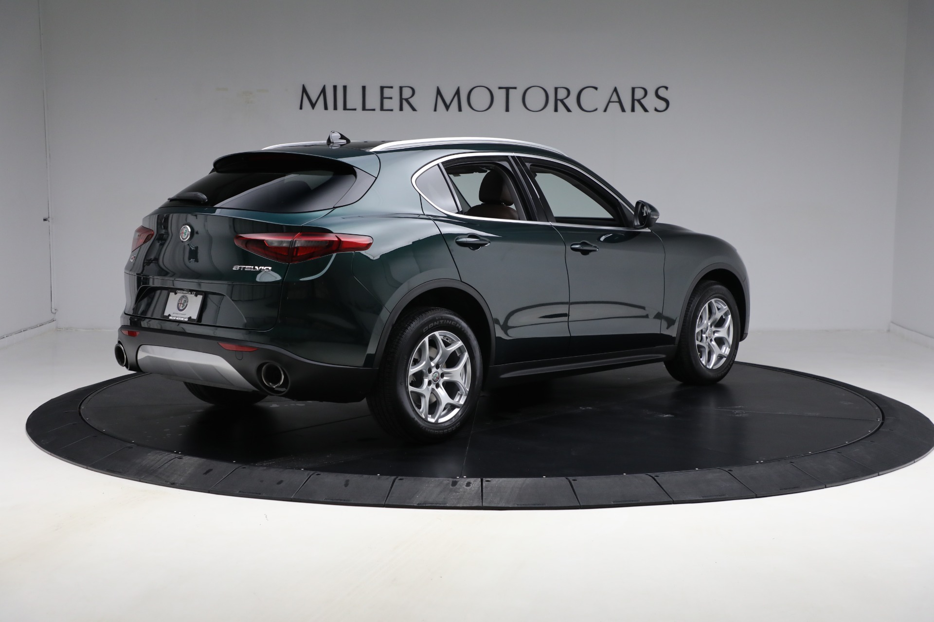 Used-2021-Alfa-Romeo-Stelvio-Sprint