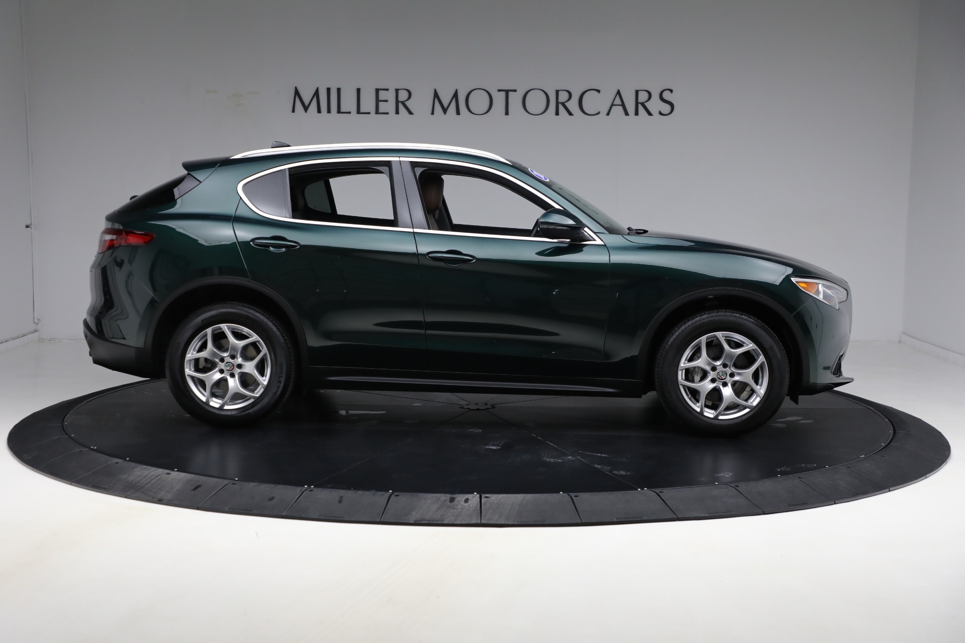 Used-2021-Alfa-Romeo-Stelvio-Sprint