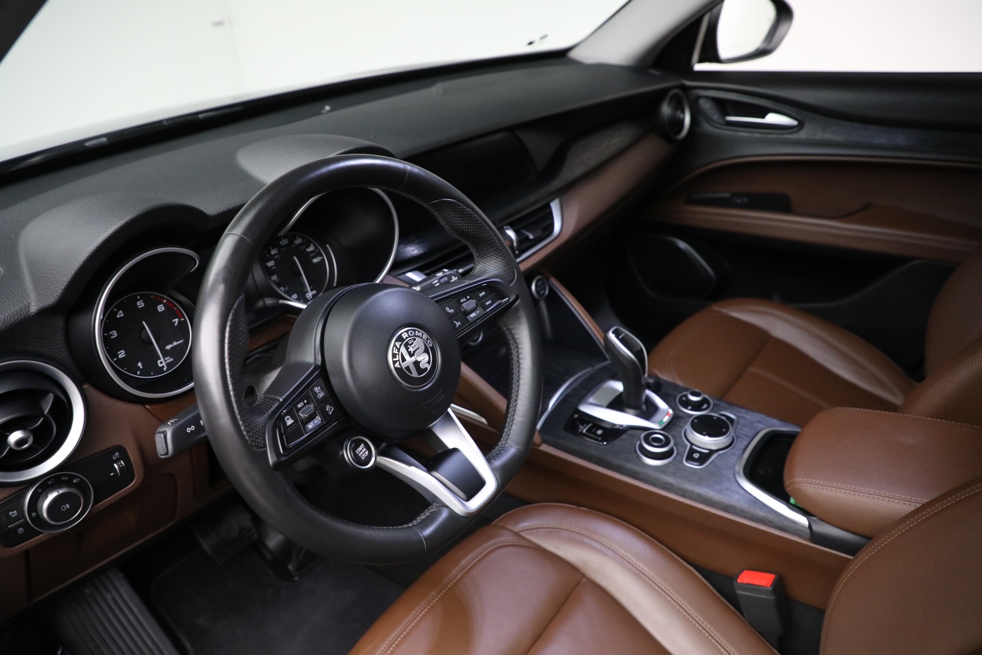 Used-2021-Alfa-Romeo-Stelvio-Sprint