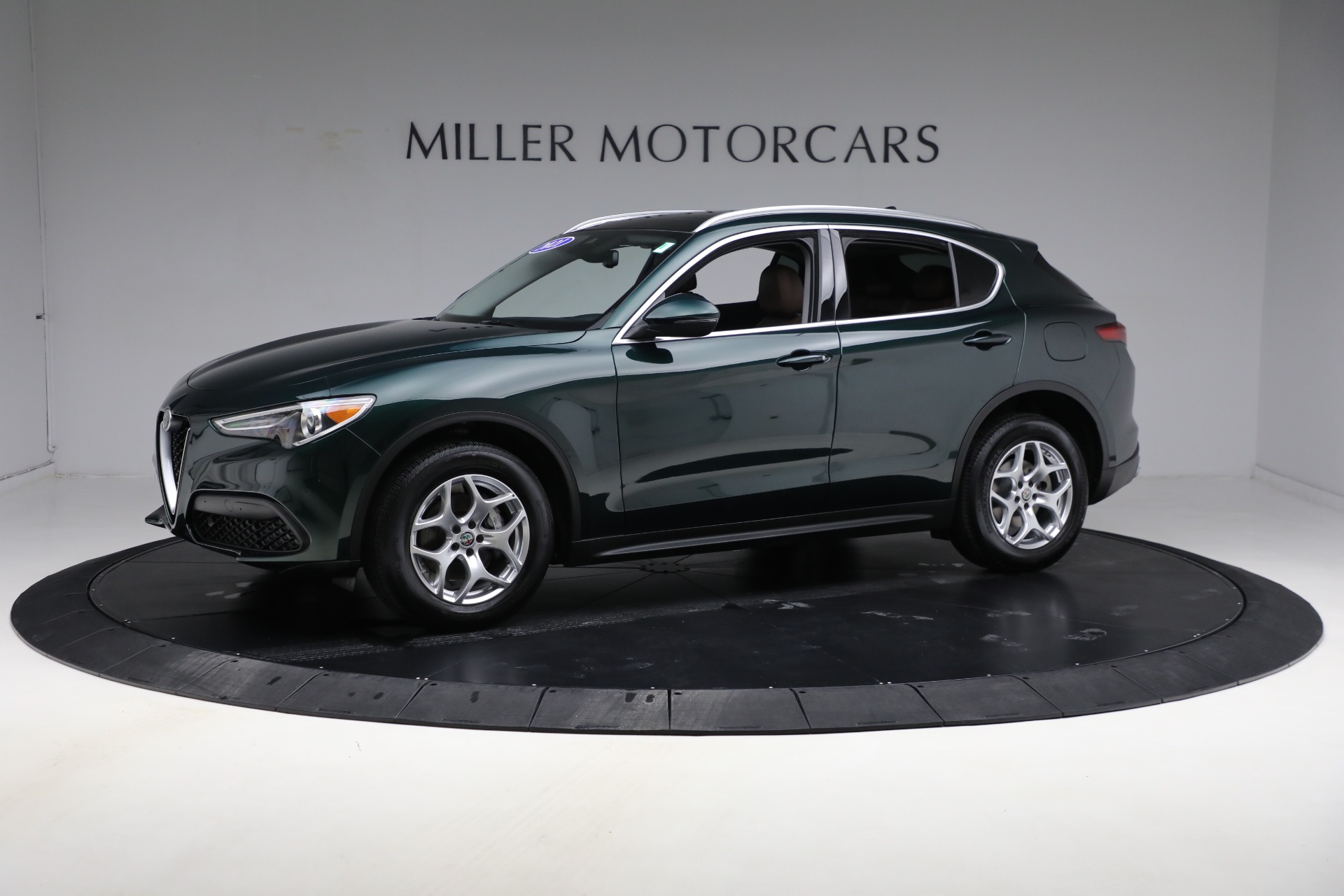 Used-2021-Alfa-Romeo-Stelvio-Sprint