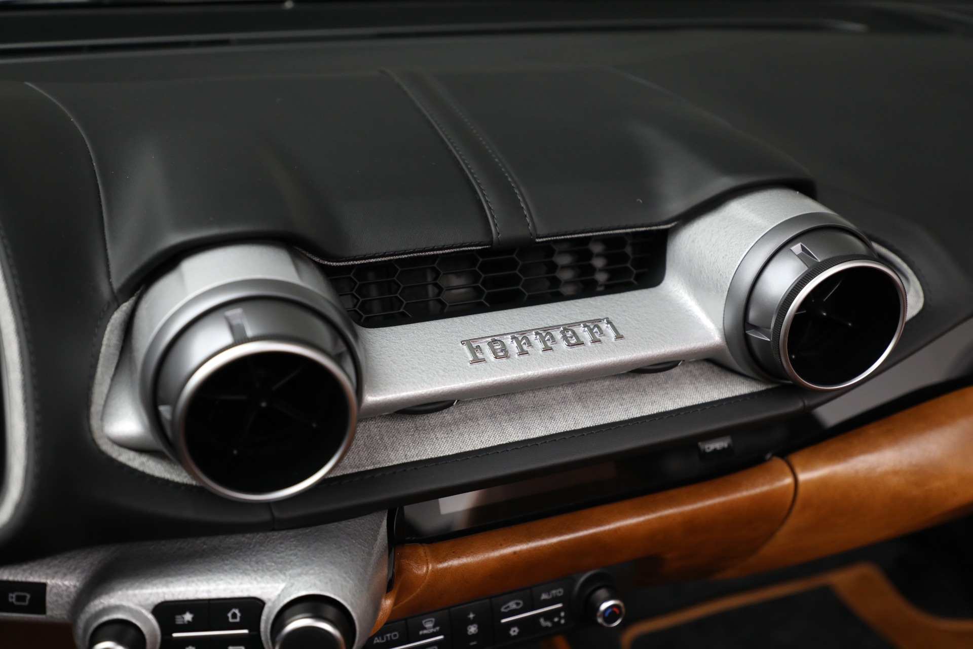 Used-2022-Ferrari-812-GTS