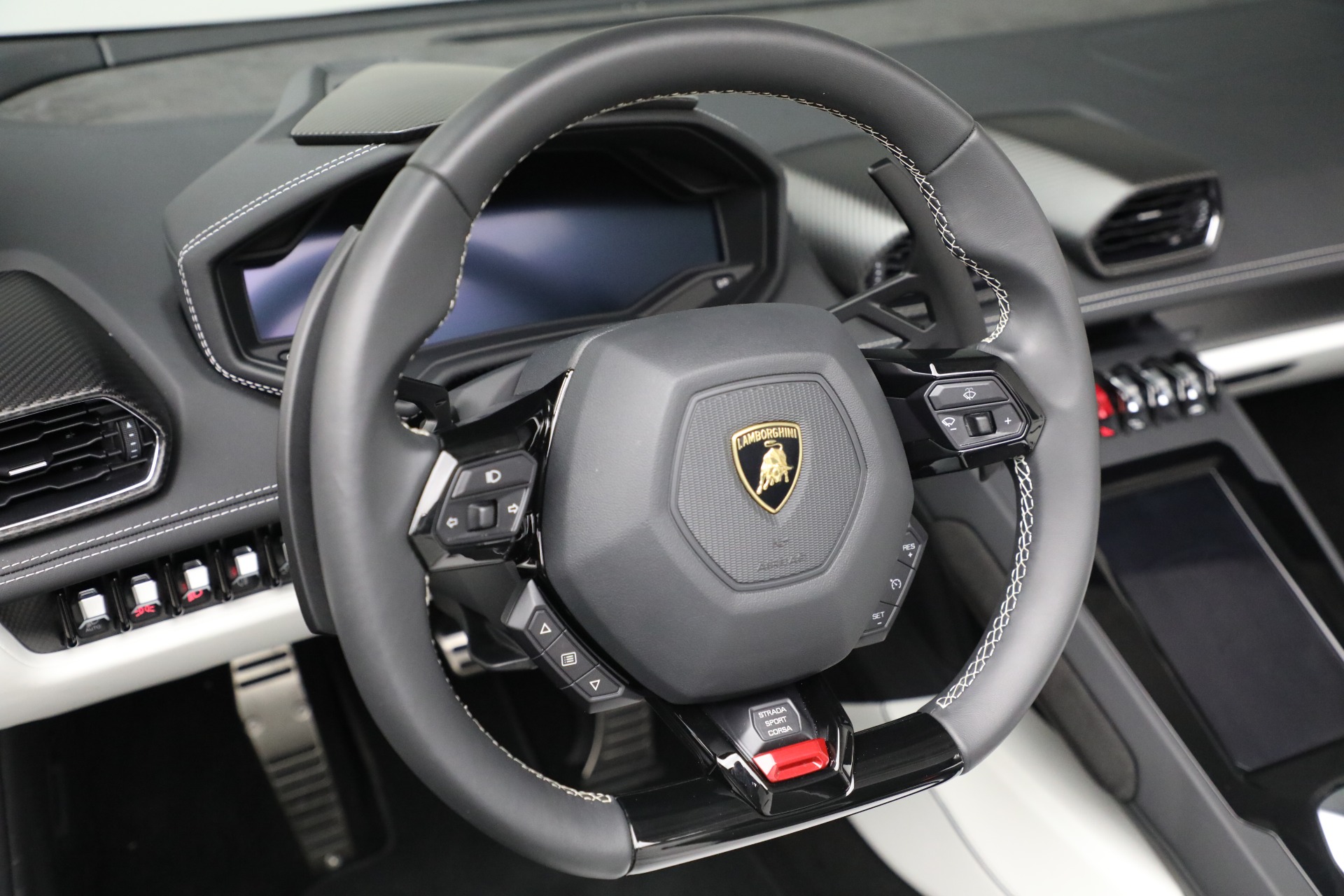 Used-2024-Lamborghini-Huracan-EVO-Spyder