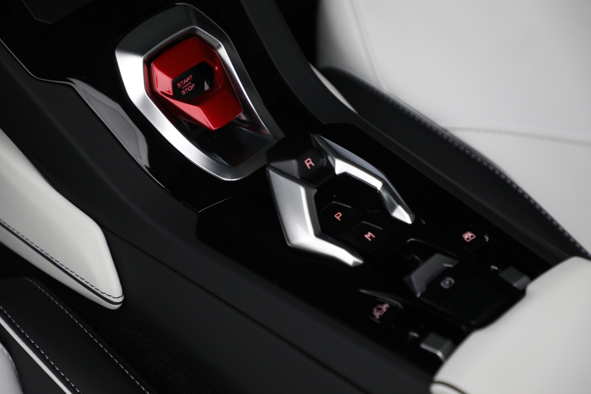 Used-2024-Lamborghini-Huracan-EVO-Spyder