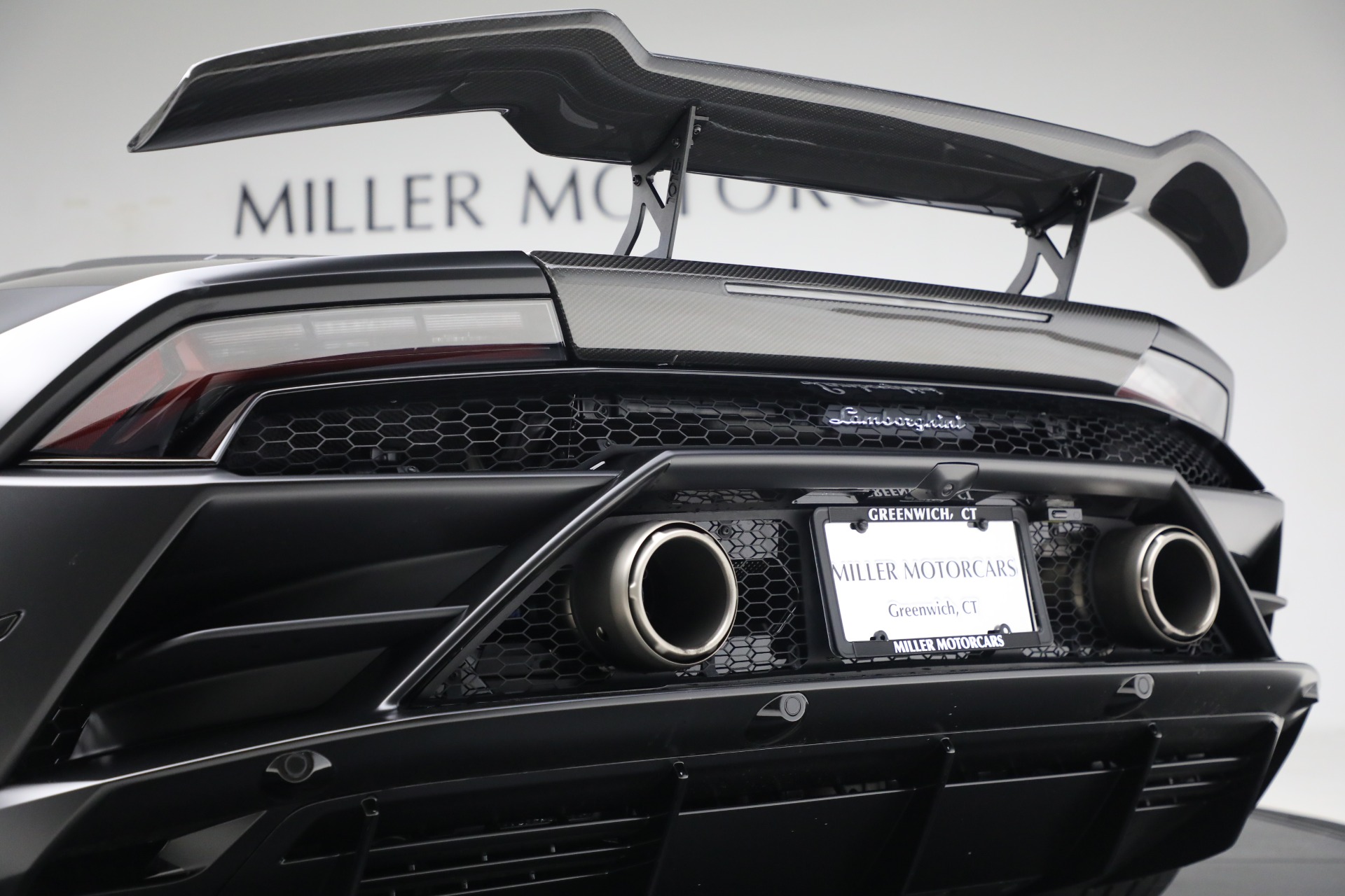 Used-2024-Lamborghini-Huracan-EVO-Spyder