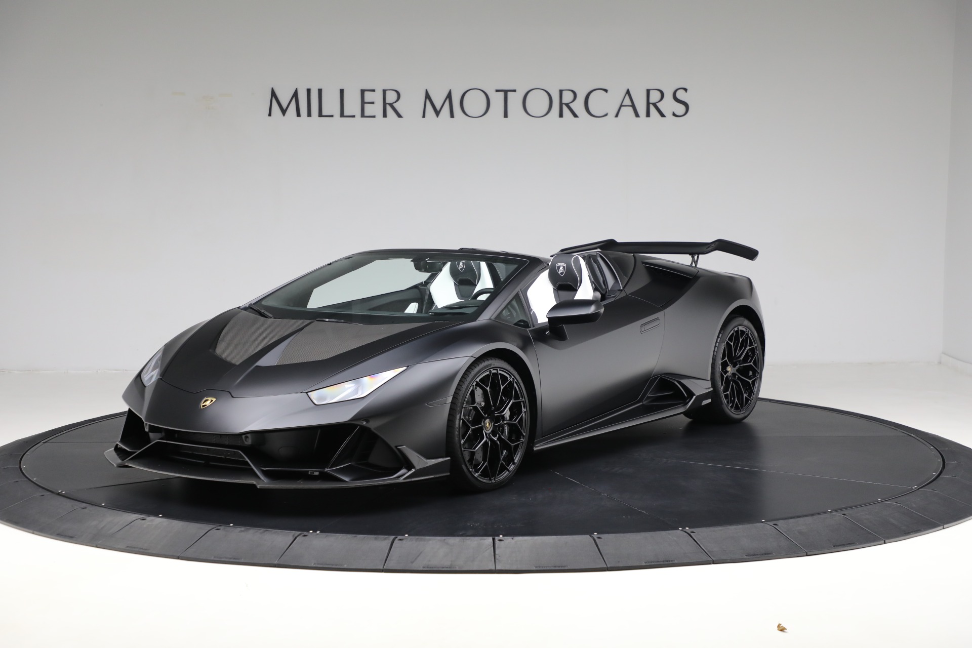 Used-2024-Lamborghini-Huracan-EVO-Spyder