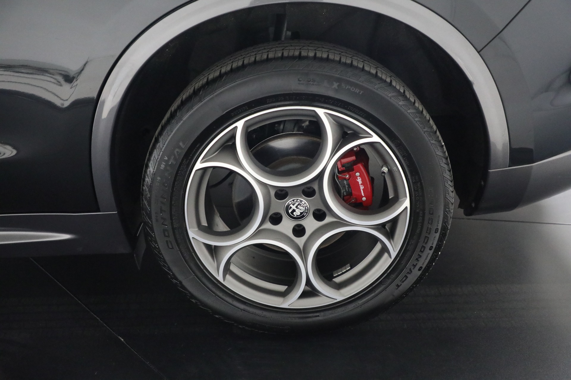 Used-2022-Alfa-Romeo-Stelvio-Ti