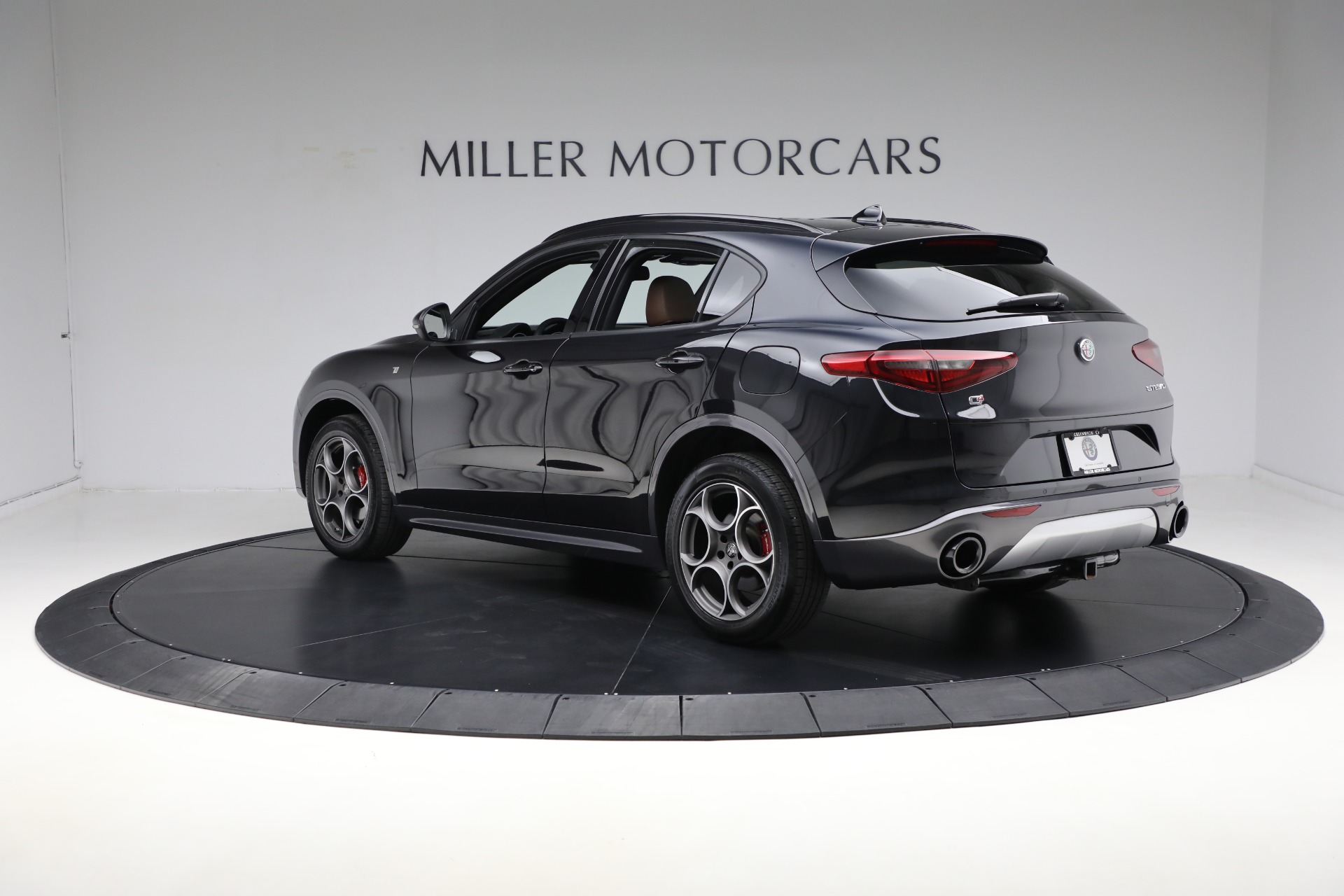 Used-2022-Alfa-Romeo-Stelvio-Ti
