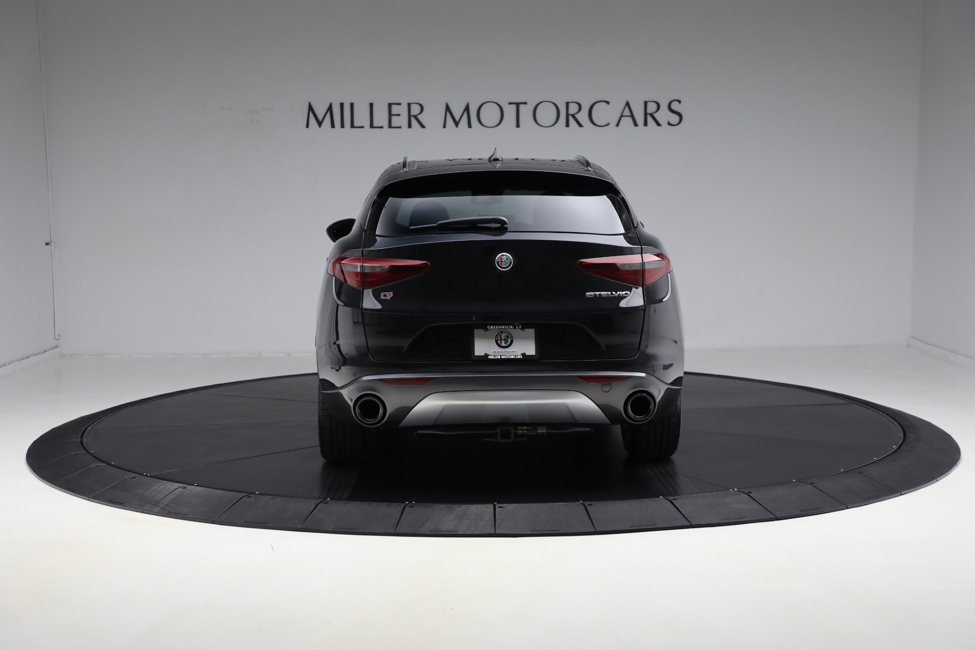 Used-2022-Alfa-Romeo-Stelvio-Ti