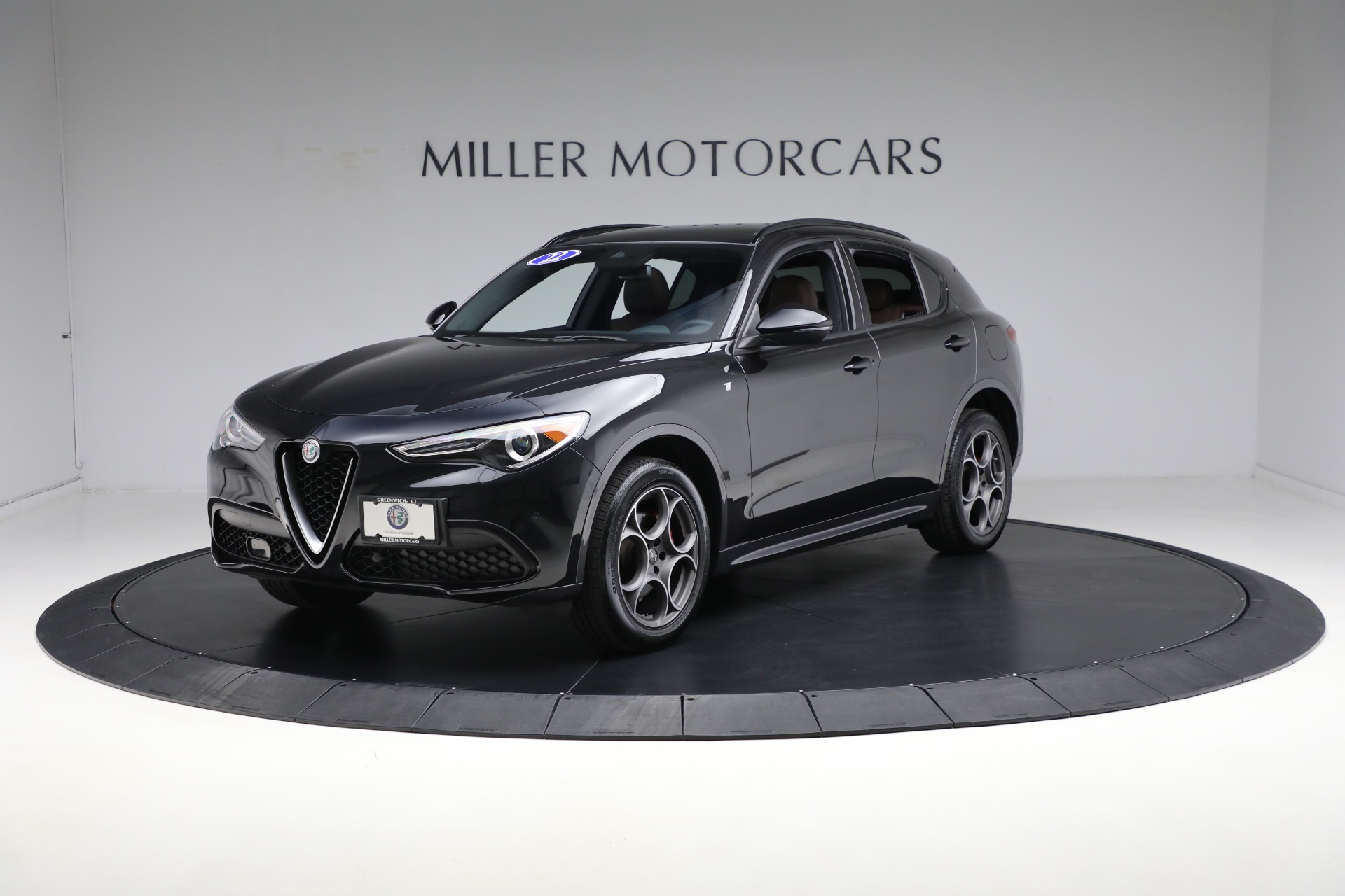 Used-2022-Alfa-Romeo-Stelvio-Ti