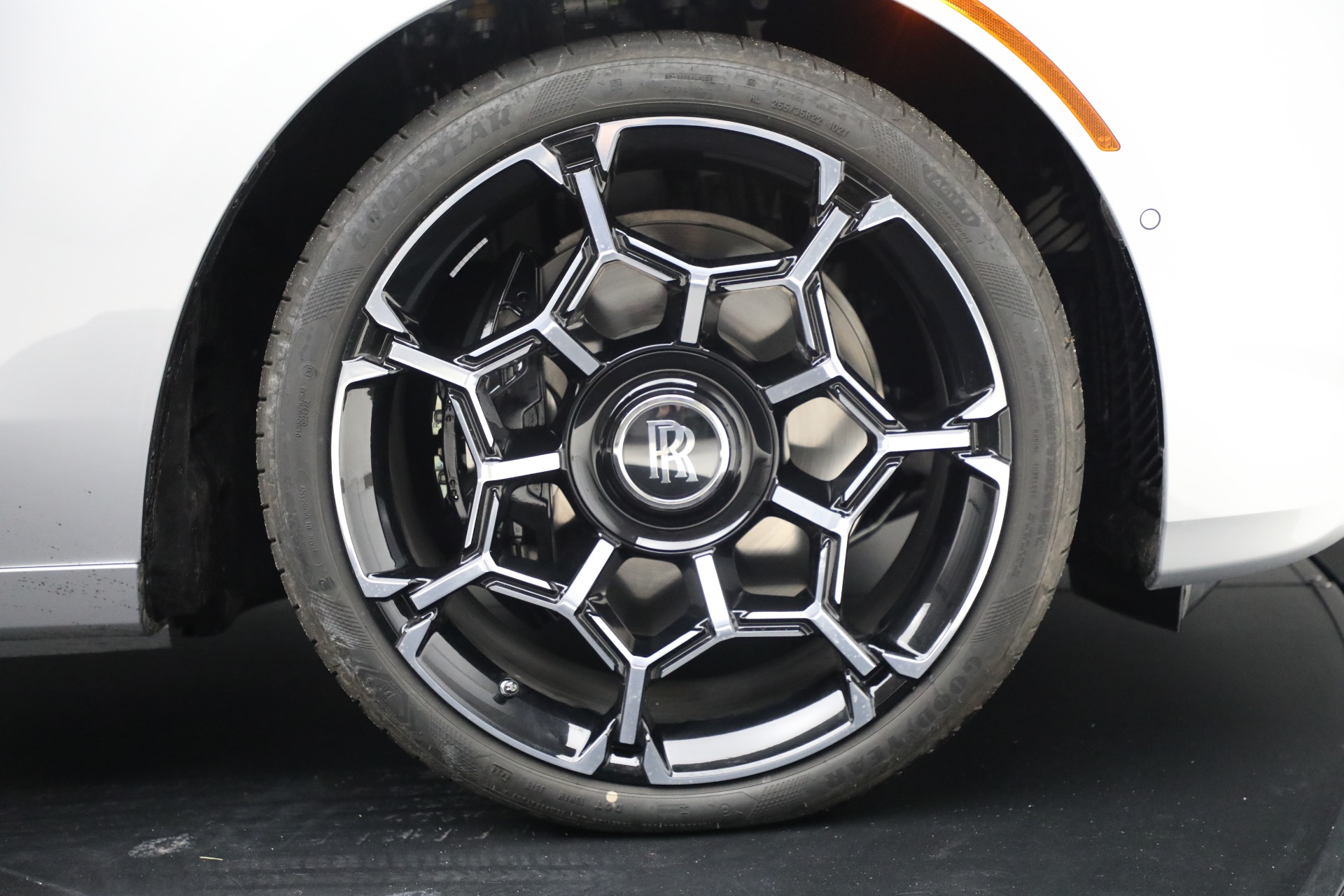 Used-2025-Rolls-Royce-Black-Badge-Ghost