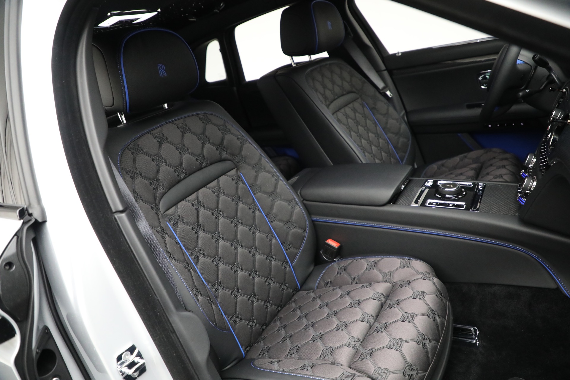 Used-2025-Rolls-Royce-Black-Badge-Ghost