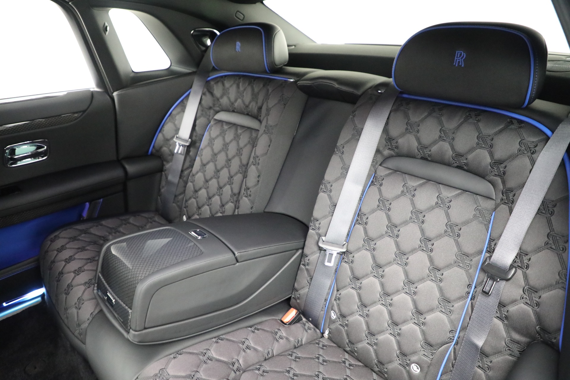 Used-2025-Rolls-Royce-Black-Badge-Ghost