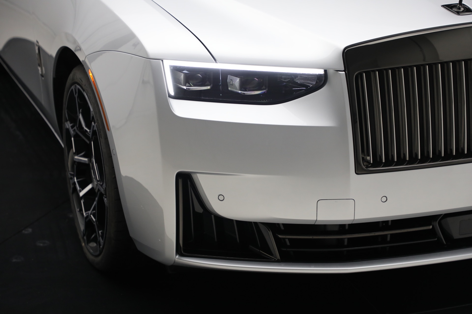 Used-2025-Rolls-Royce-Black-Badge-Ghost