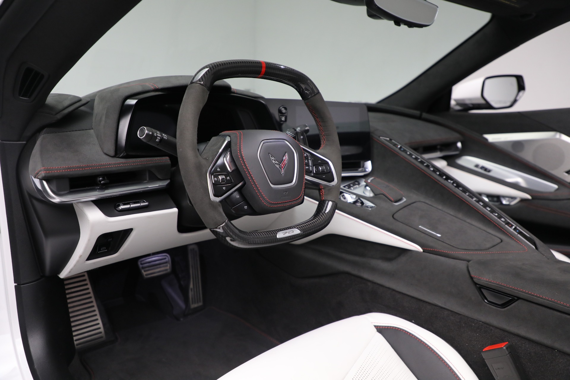 Used-2023-Chevrolet-Corvette-Z06