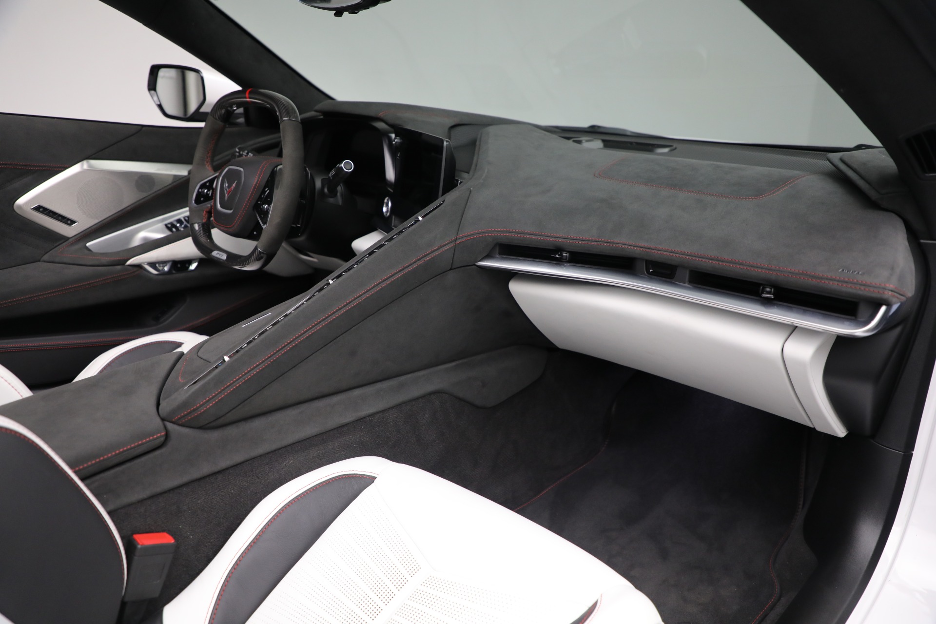 Used-2023-Chevrolet-Corvette-Z06