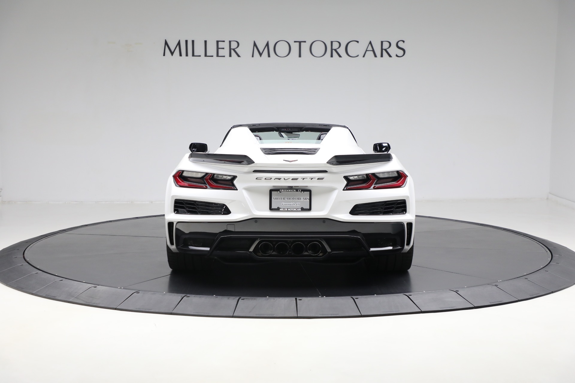 Used-2023-Chevrolet-Corvette-Z06