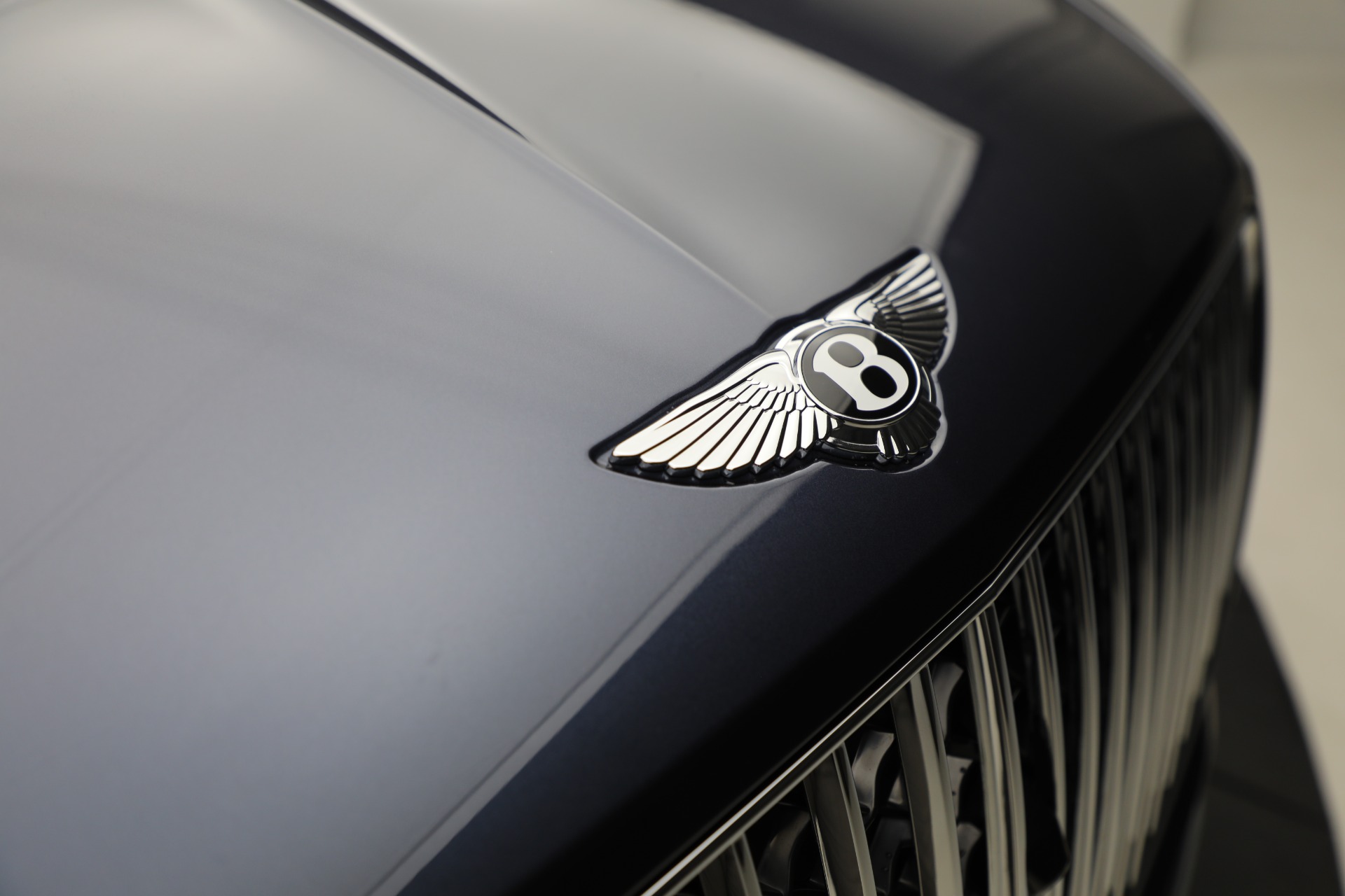 Used-2025-Bentley-Bentayga-EWB-Azure-V8