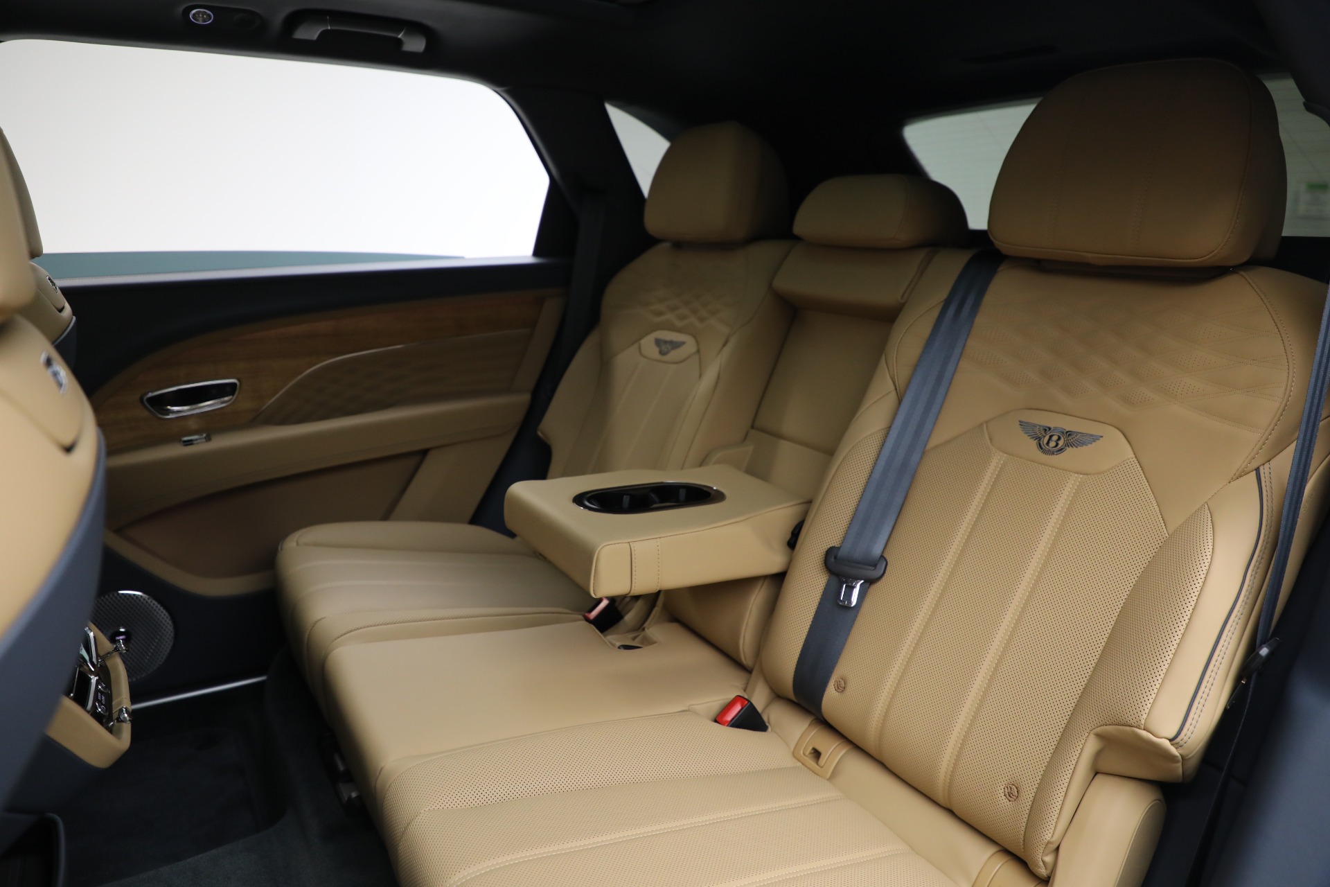 Used-2025-Bentley-Bentayga-EWB-Azure-V8