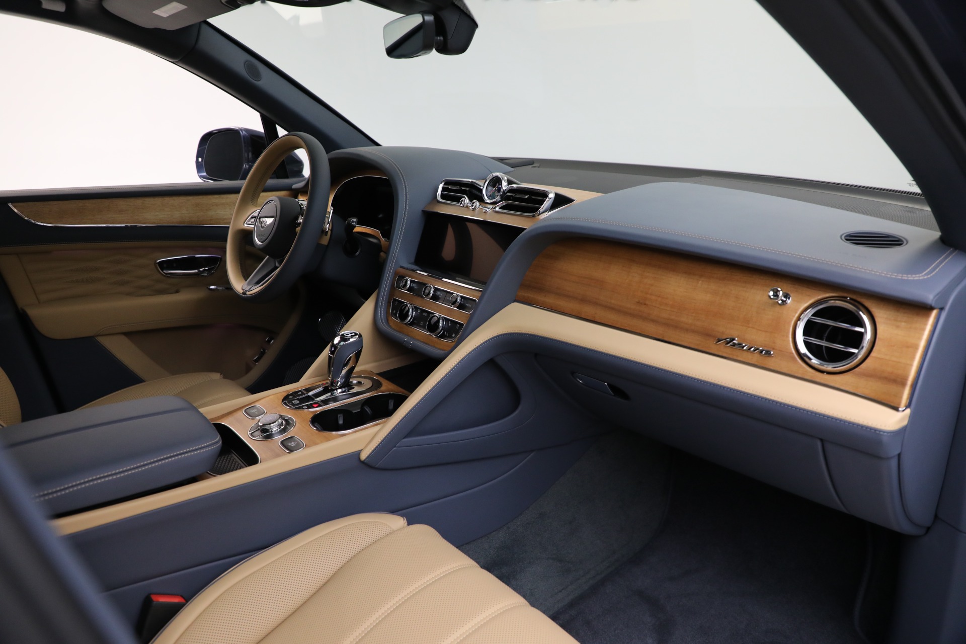 Used-2025-Bentley-Bentayga-EWB-Azure-V8