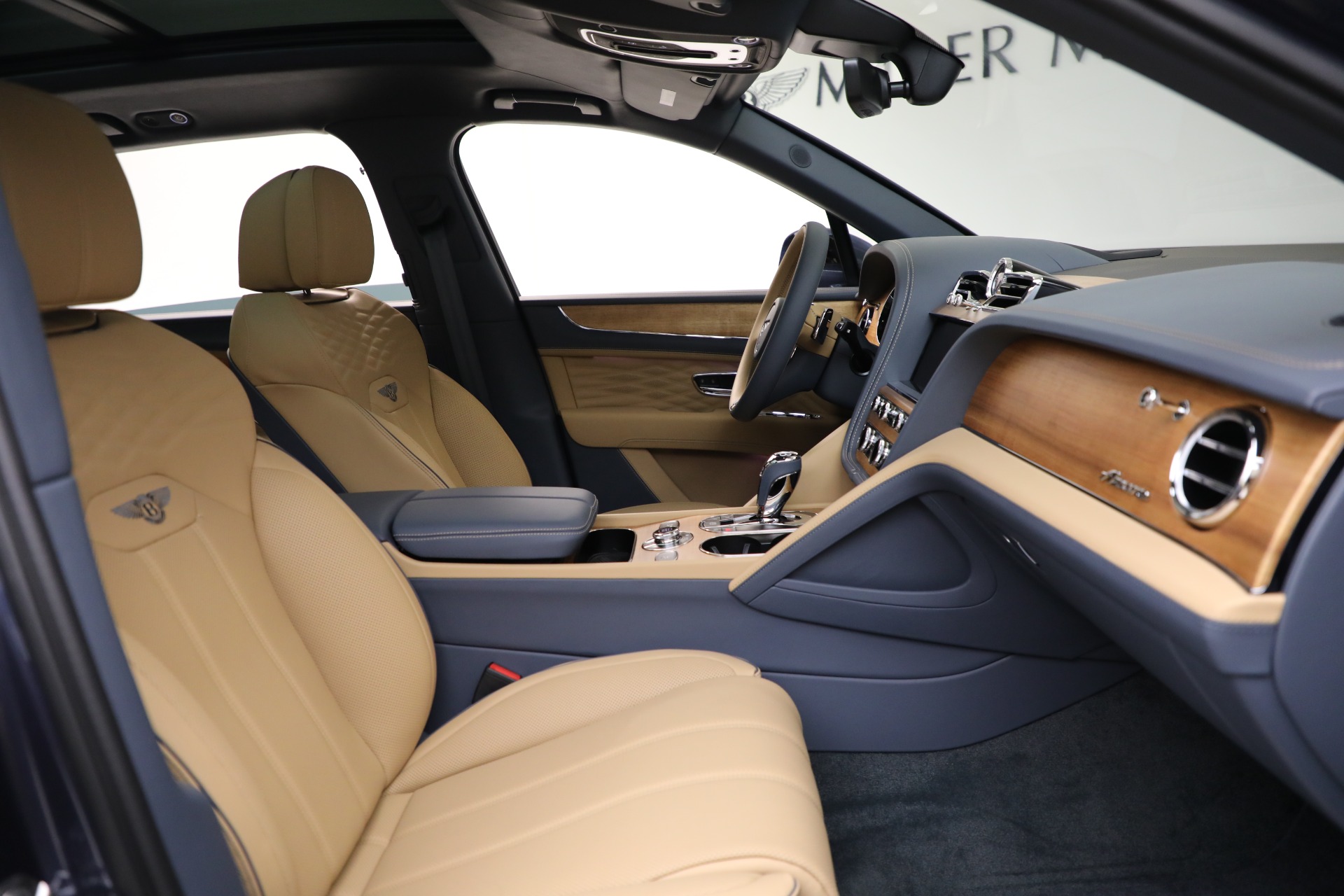 Used-2025-Bentley-Bentayga-EWB-Azure-V8