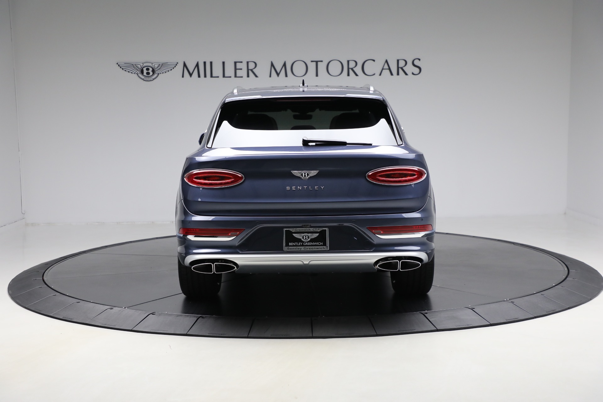 Used-2025-Bentley-Bentayga-EWB-Azure-V8
