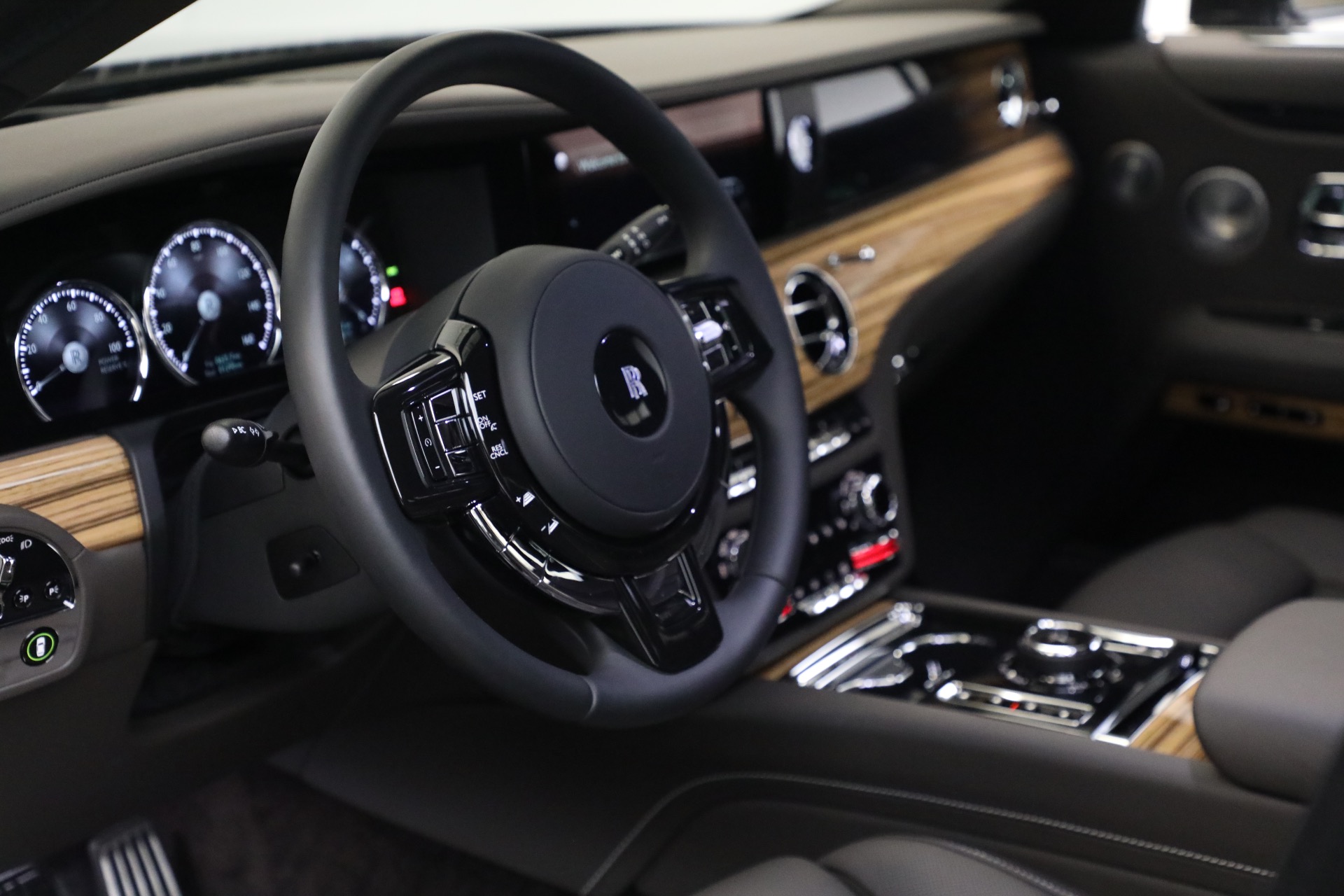 Used-2024-Rolls-Royce-Ghost