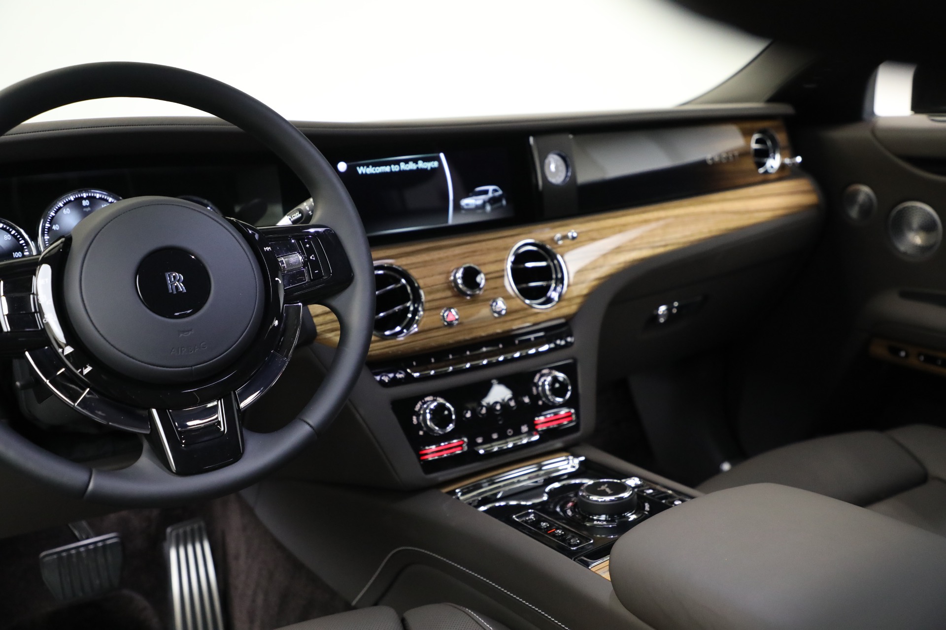 Used-2024-Rolls-Royce-Ghost