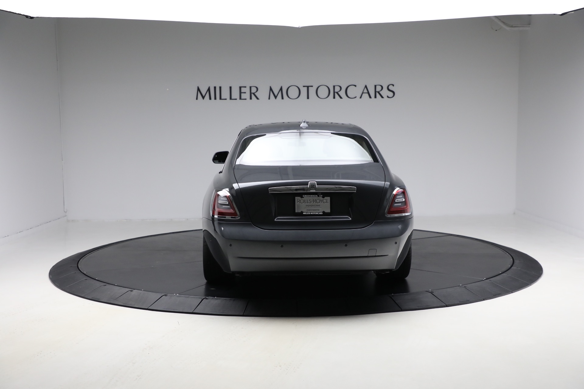 Used-2024-Rolls-Royce-Ghost