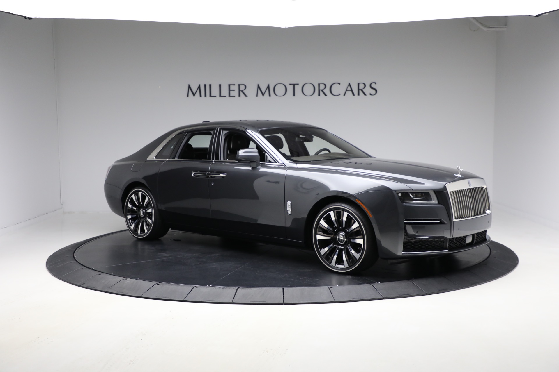 Used-2024-Rolls-Royce-Ghost
