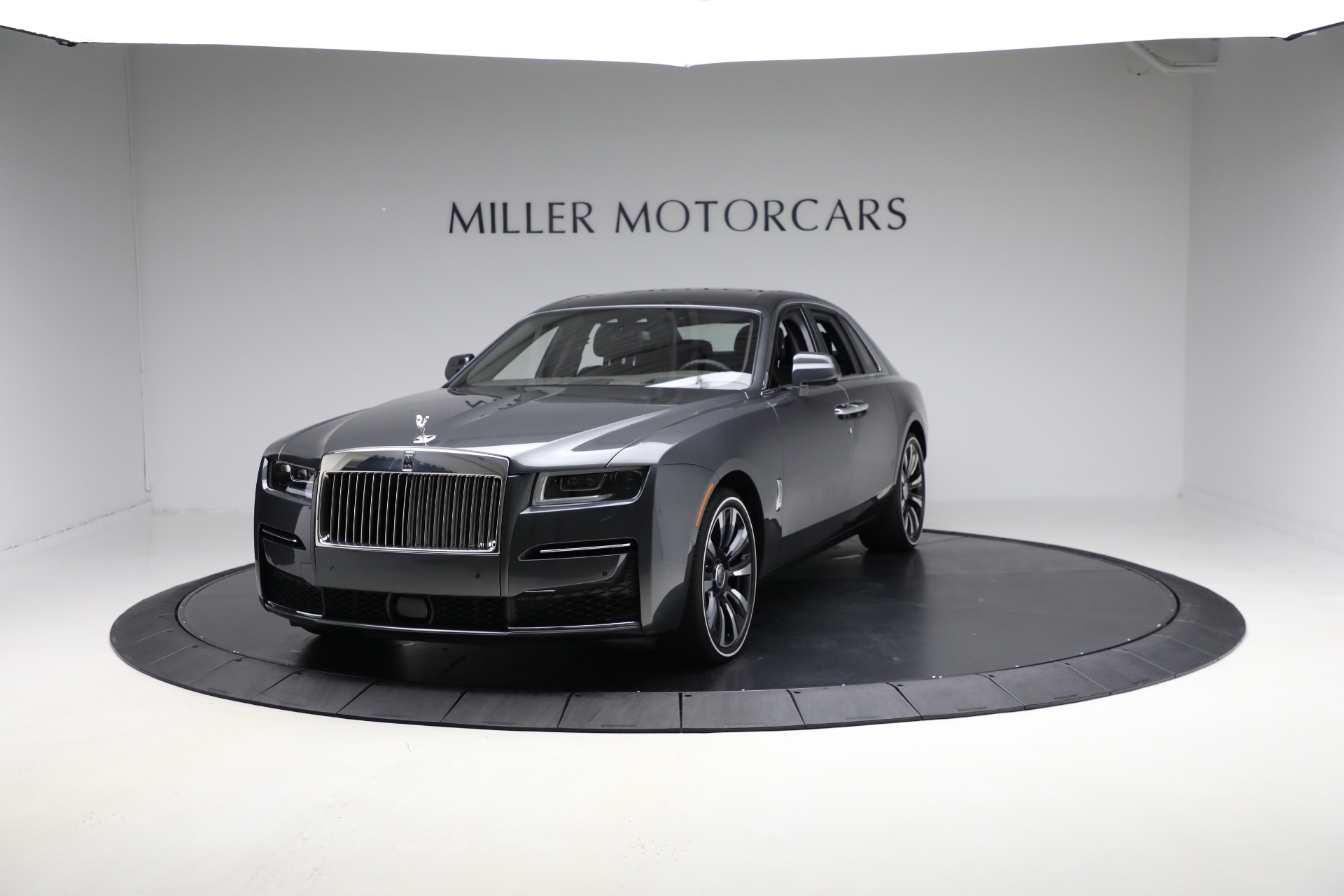 Used-2024-Rolls-Royce-Ghost