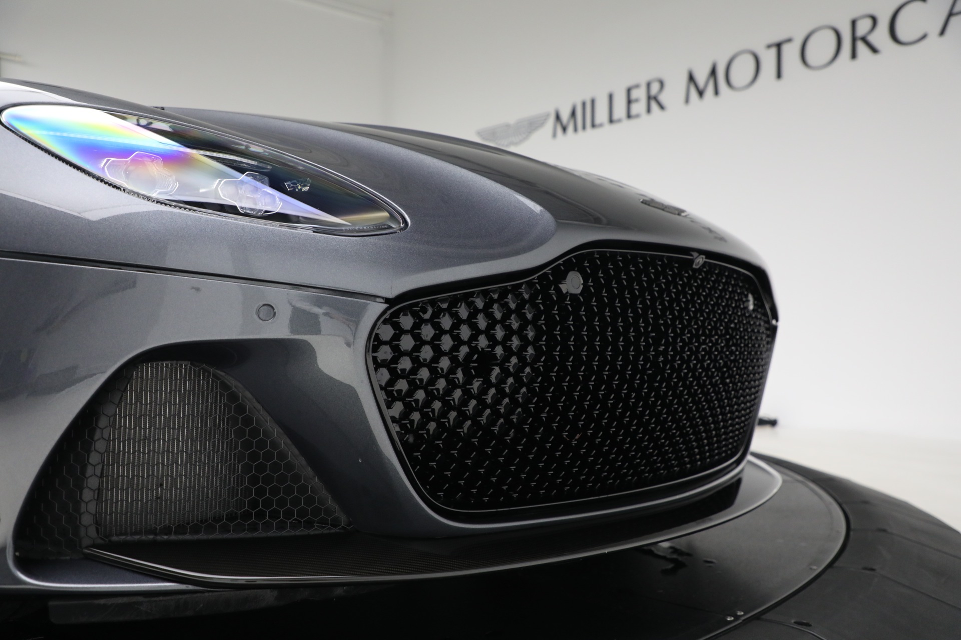 Used-2022-Aston-Martin-DBS-Superleggera