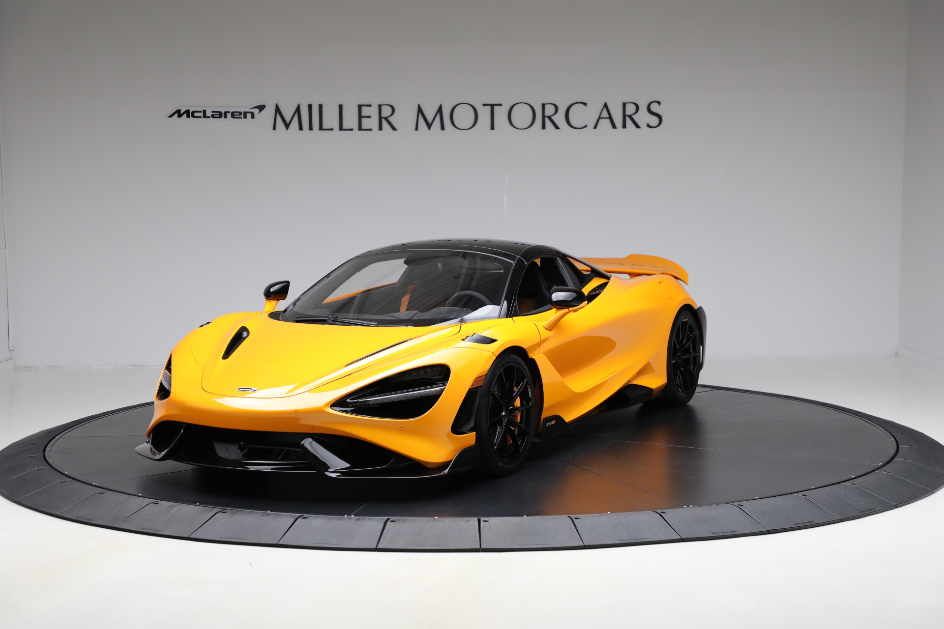 Used-2022-McLaren-765LT-Spider