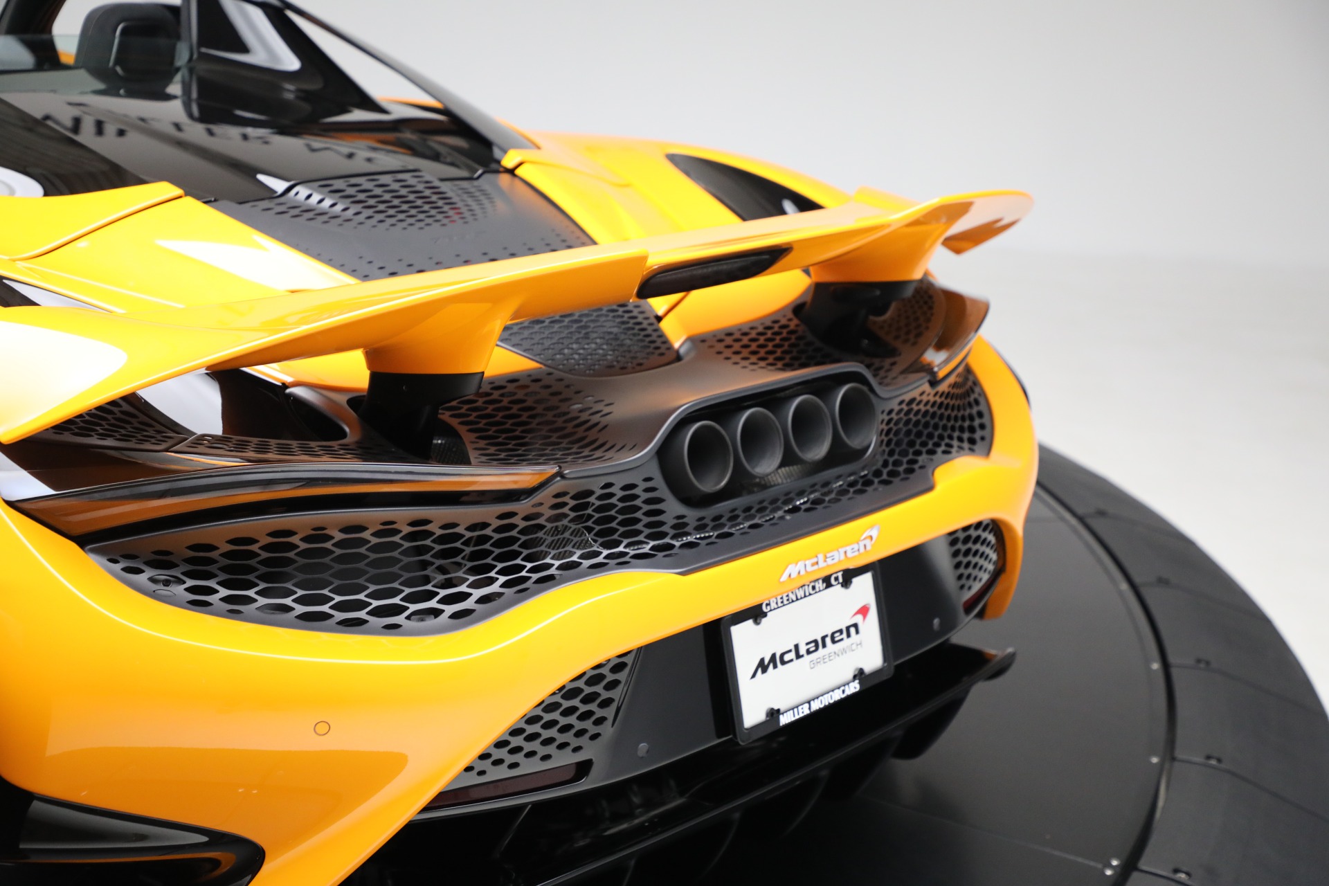 Used-2022-McLaren-765LT-Spider