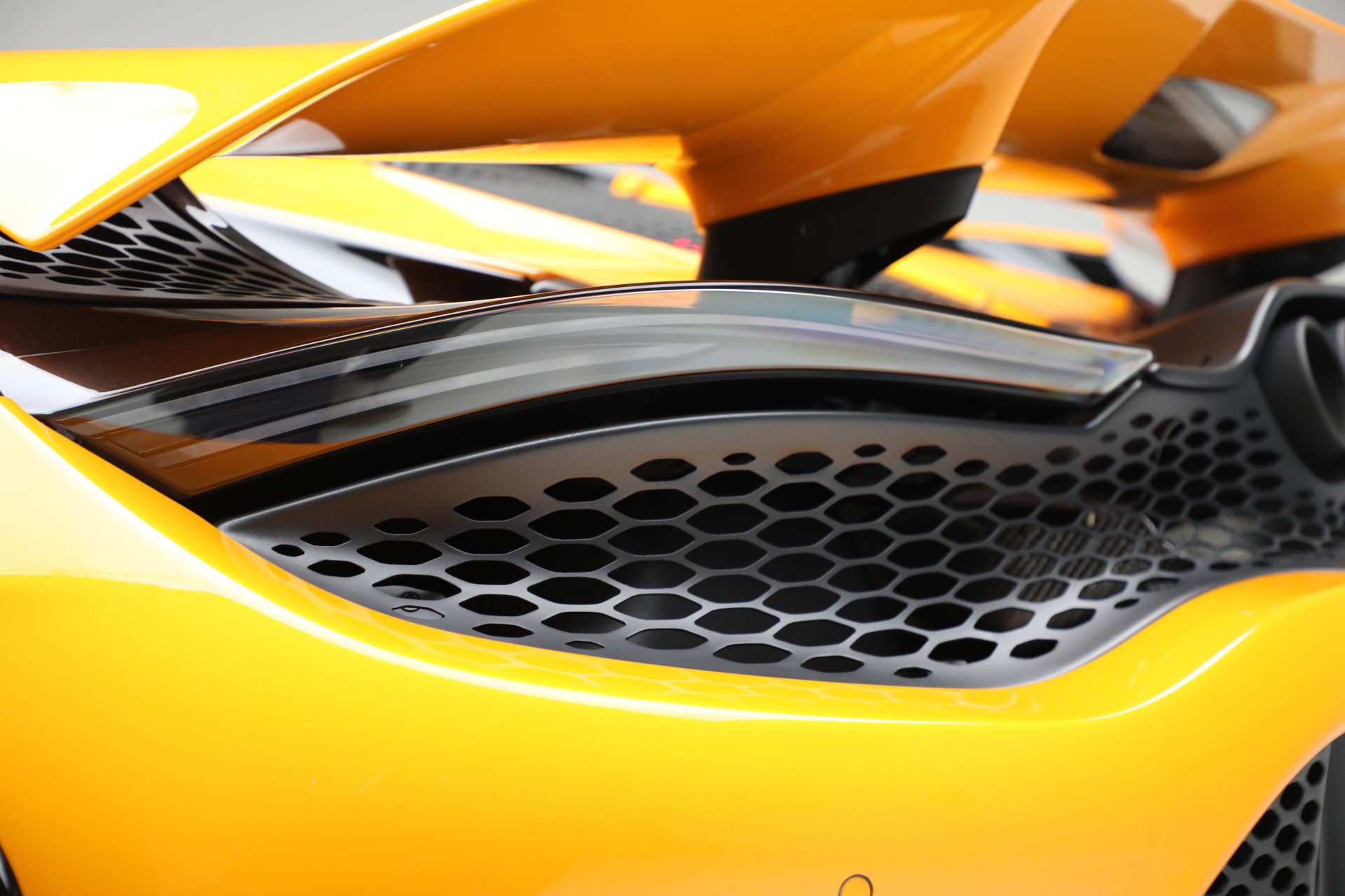 Used-2022-McLaren-765LT-Spider