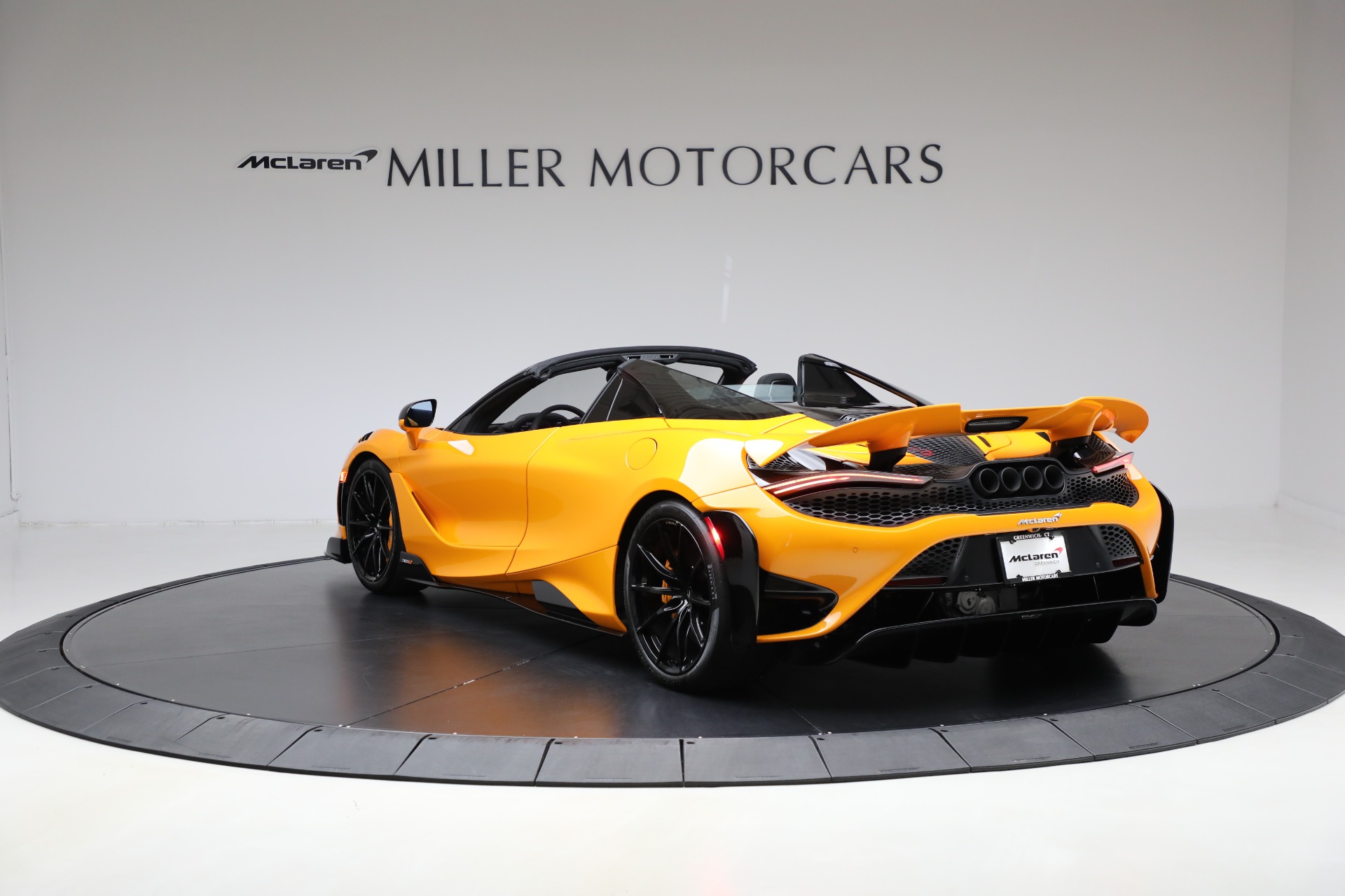 Used-2022-McLaren-765LT-Spider