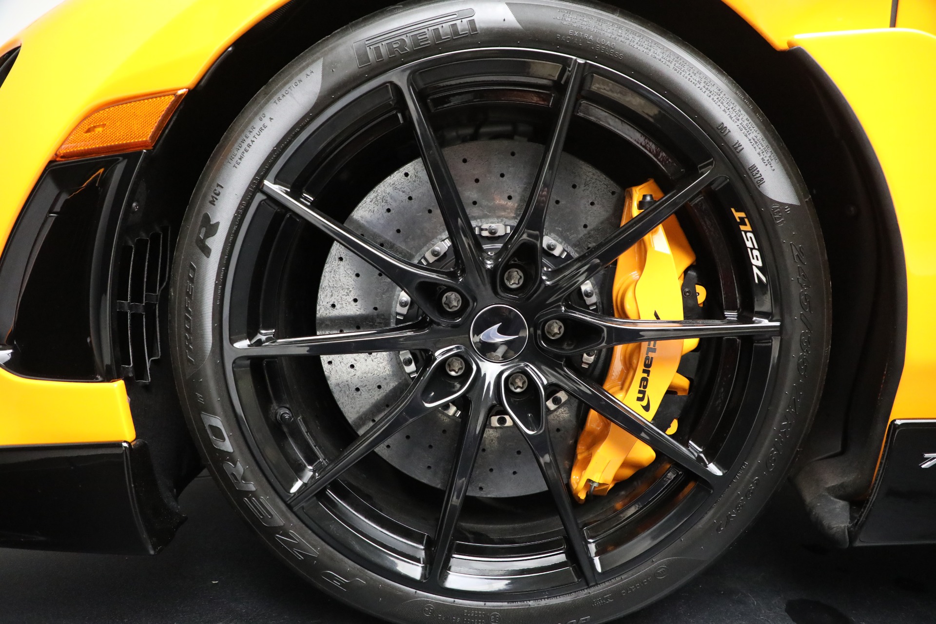 Used-2022-McLaren-765LT-Spider