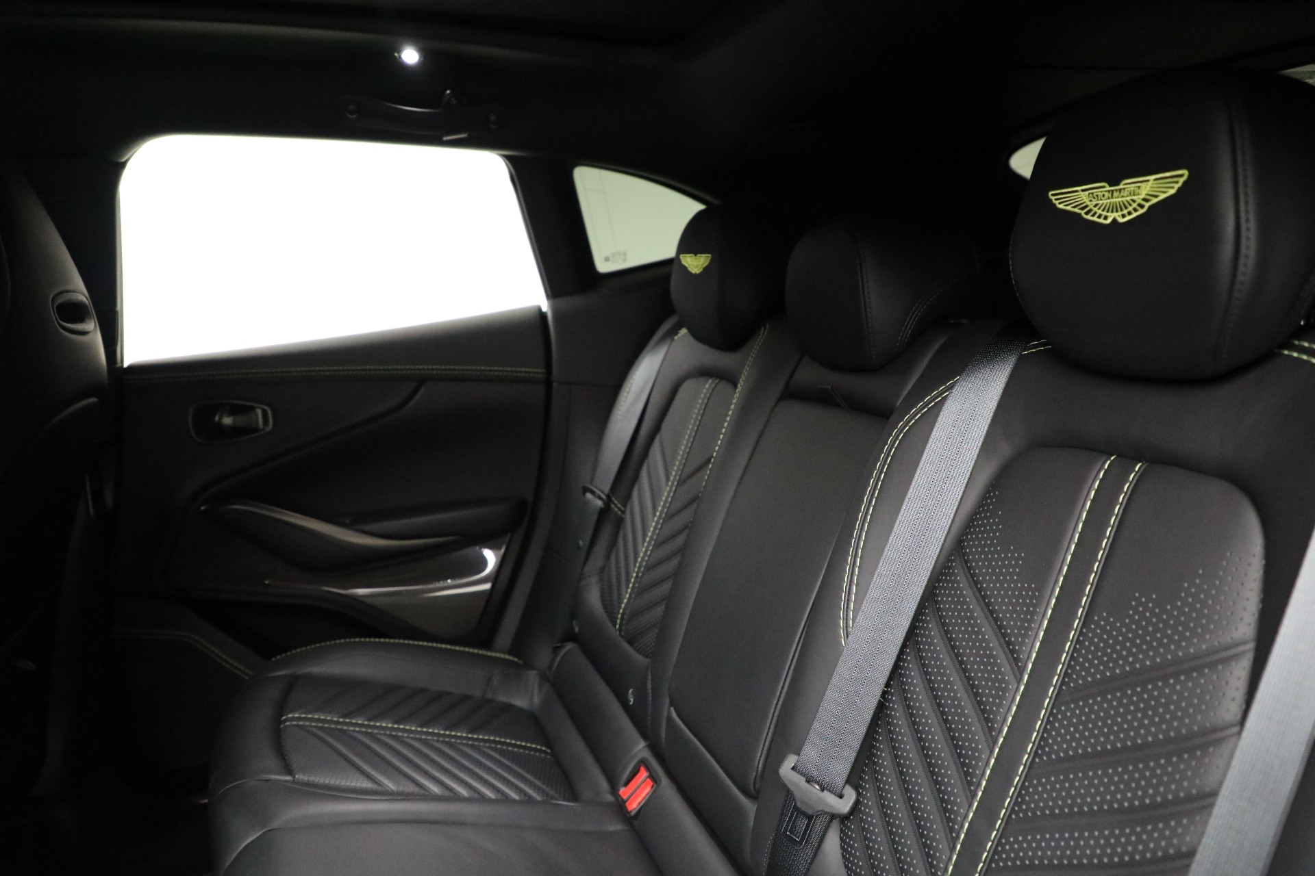 Used-2023-Aston-Martin-DBX-707