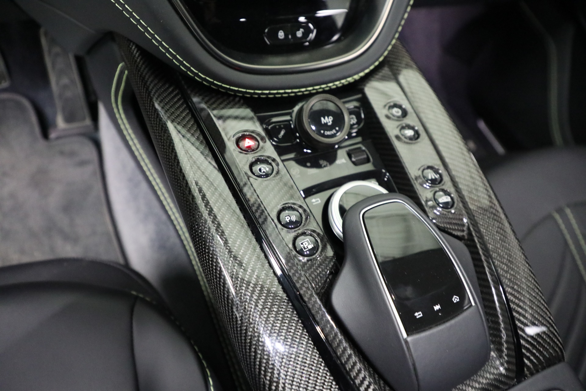 Used-2023-Aston-Martin-DBX-707