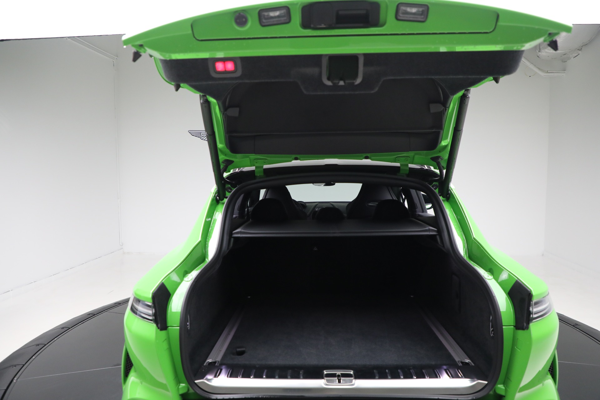 Used-2023-Aston-Martin-DBX-707