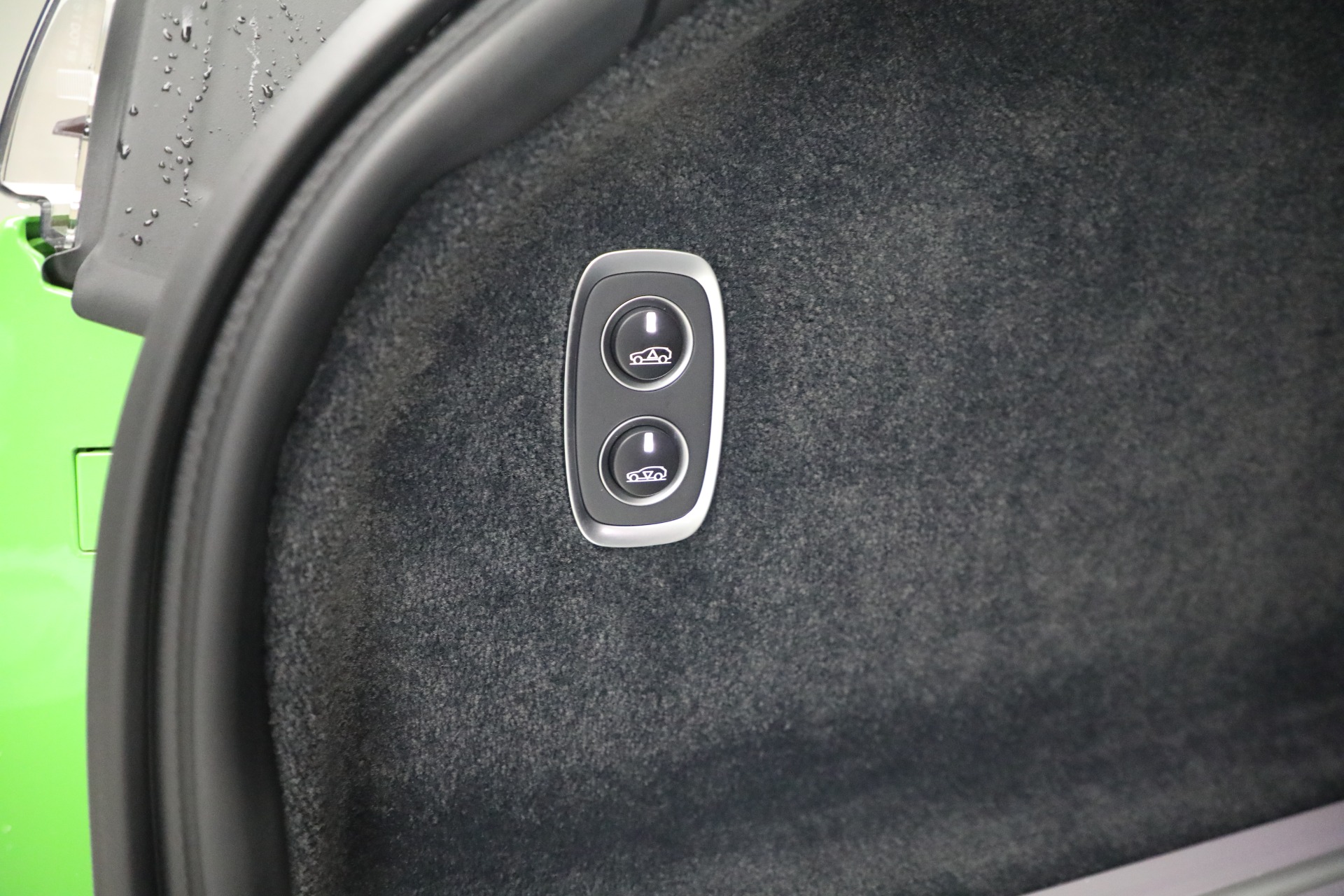 Used-2023-Aston-Martin-DBX-707