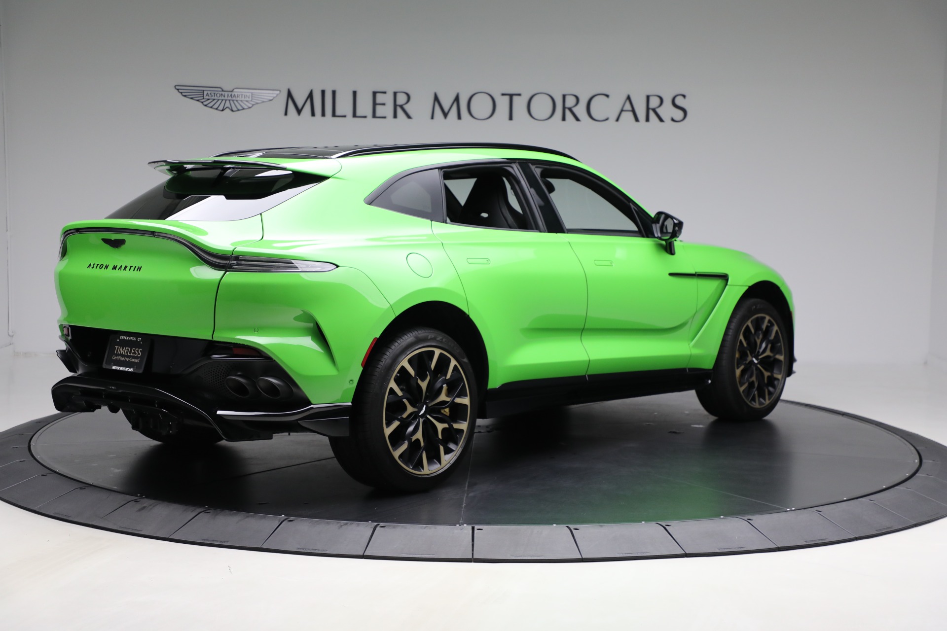 Used-2023-Aston-Martin-DBX-707