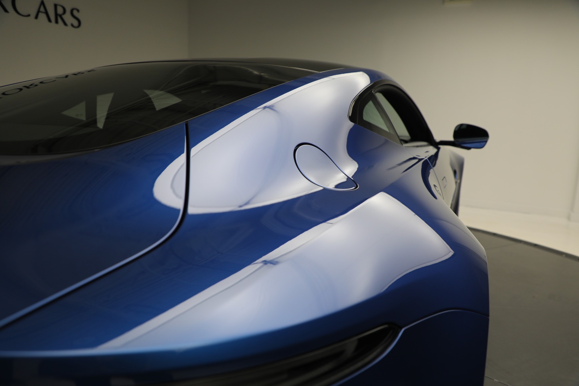 Used-2025-Aston-Martin-Vantage